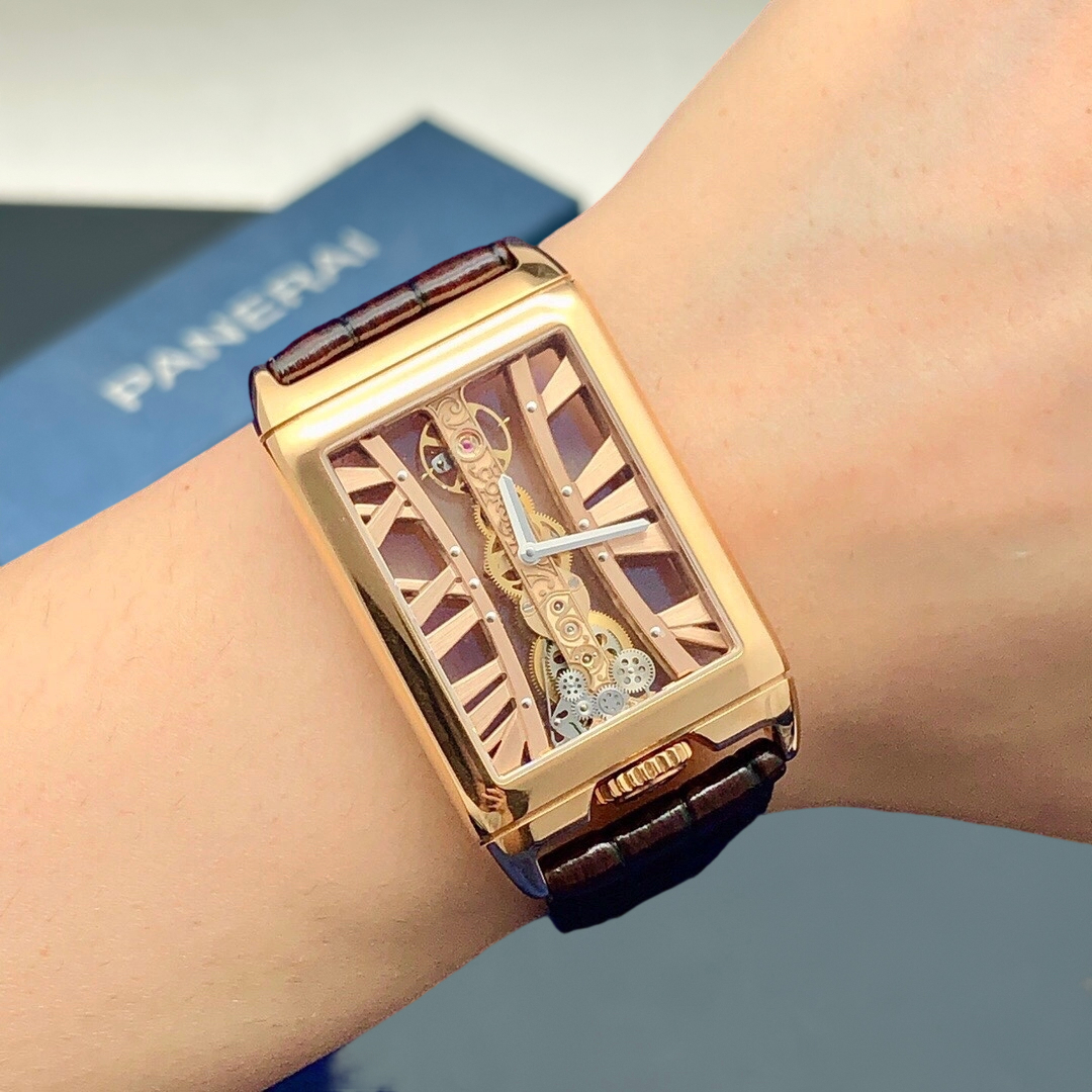 Corum B113 / 03044 detail 3
