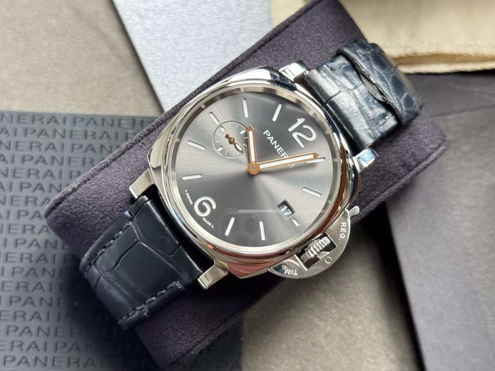 Panerai PAM01250