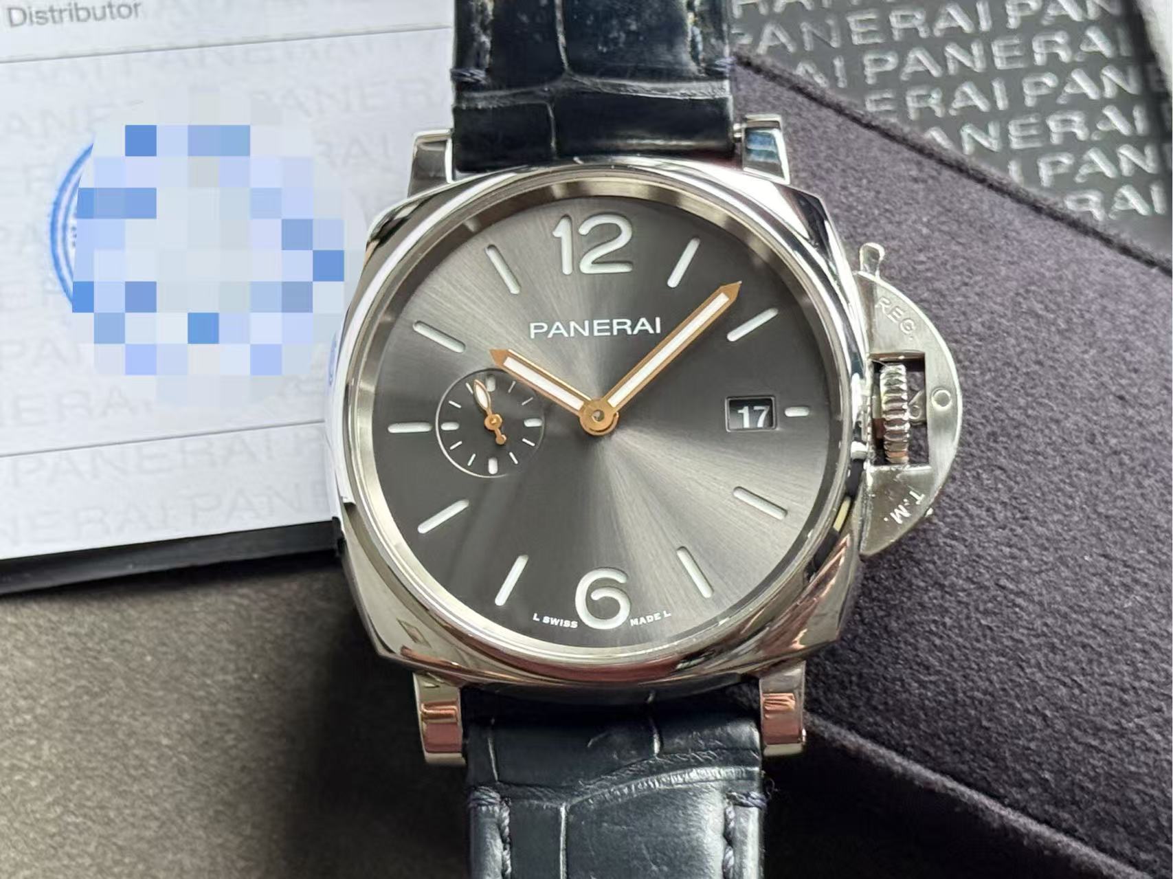Panerai PAM01250 detail 3
