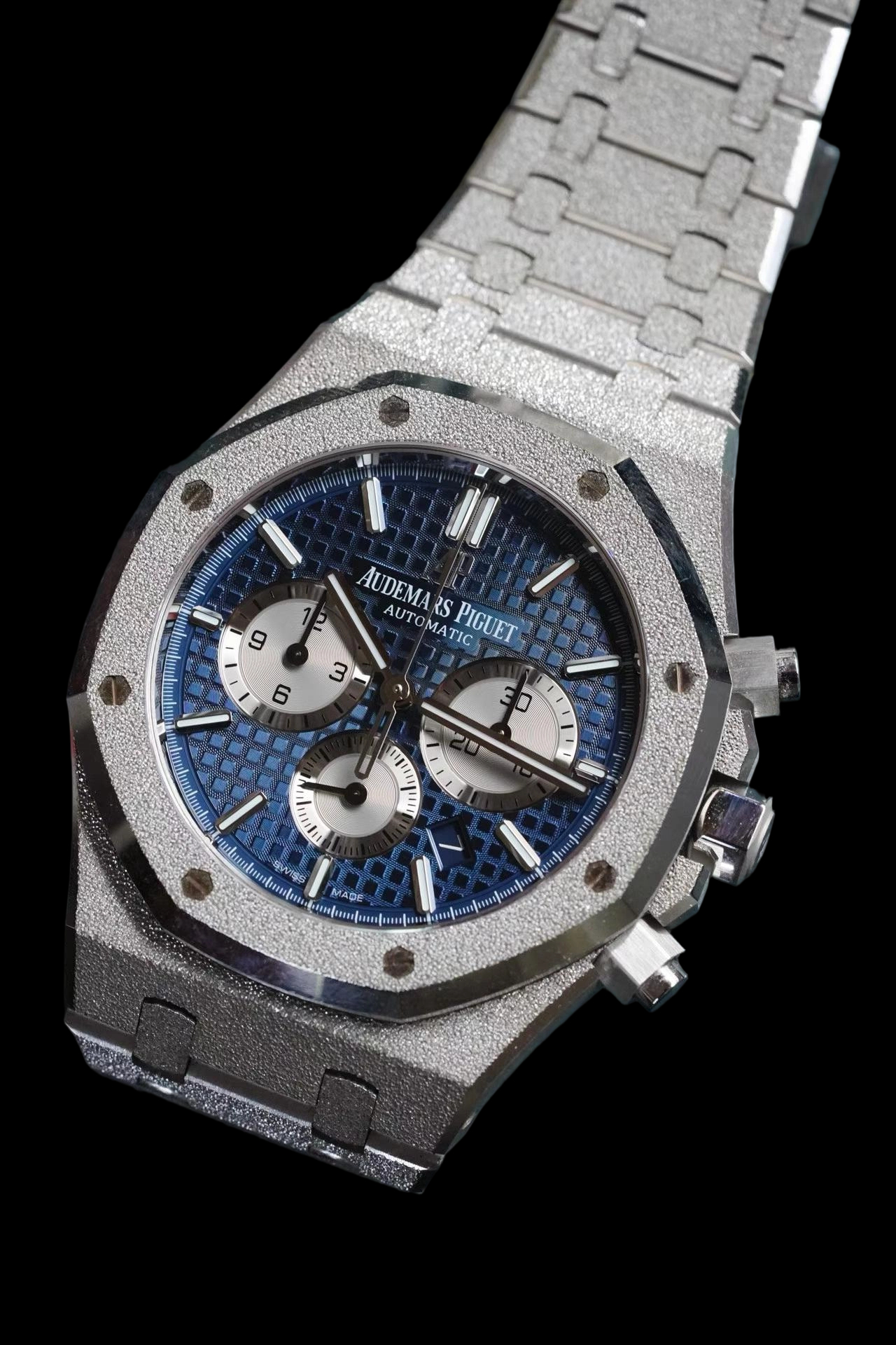 Audemars Piguet 26331BC.GG.1224BC.02 detail 5