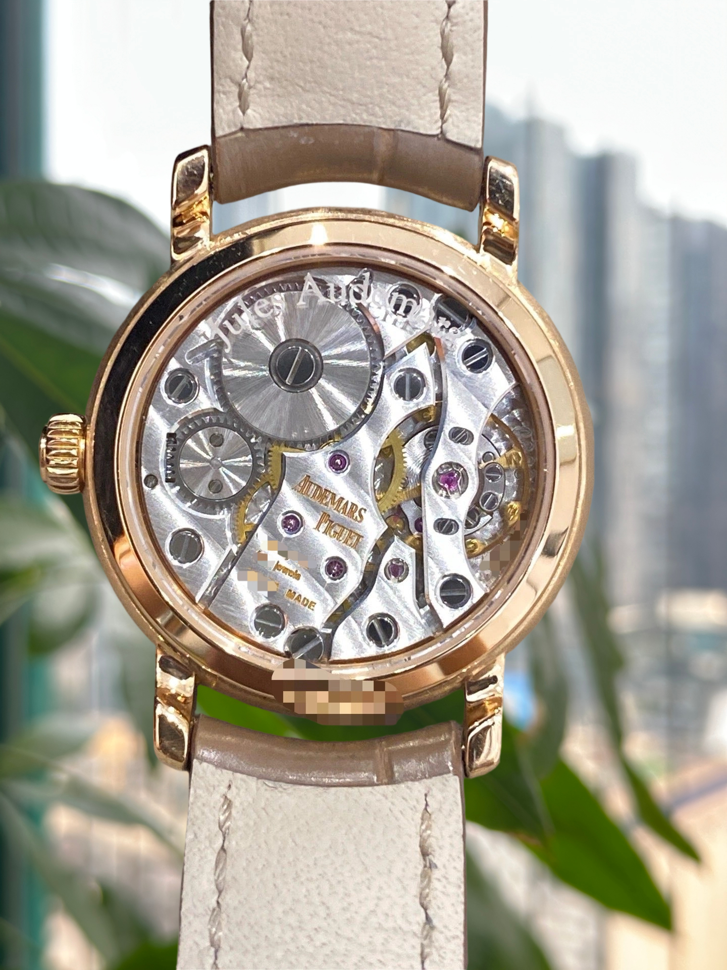 Audemars Piguet 77209OR.ZZ.A067CR.01 detail 3