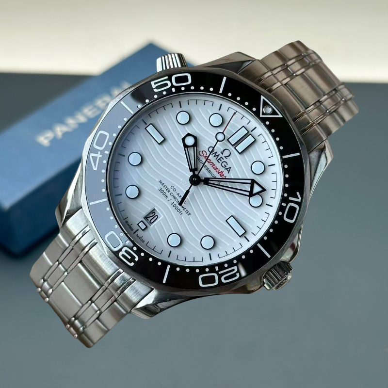 Omega 210.30.42.20.04.001 detail 1