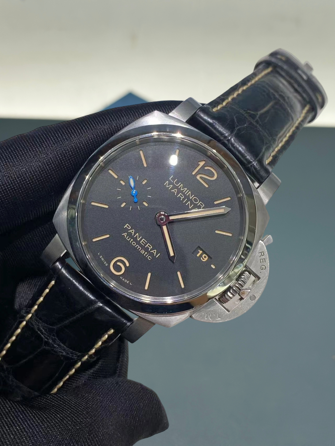Panerai PAM01392 detail 2