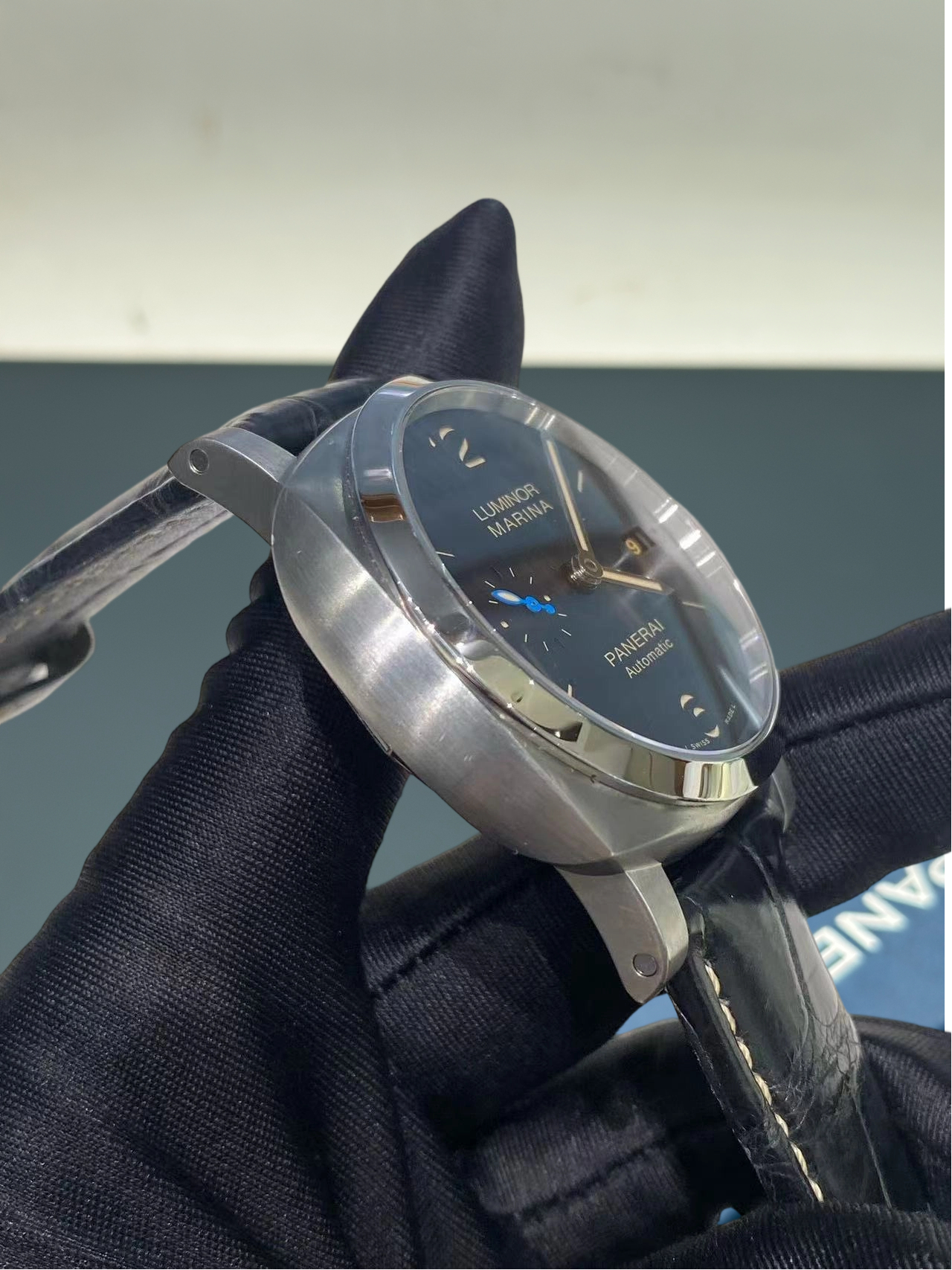 Panerai PAM01392 detail 3