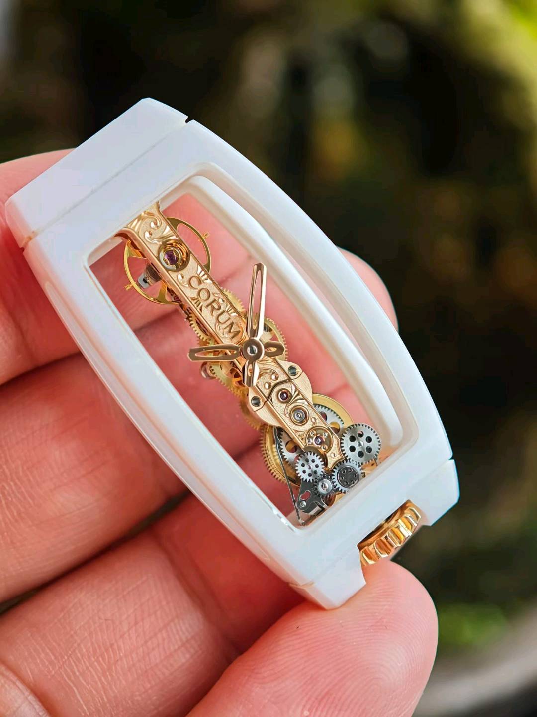 Corum 113.109.15-0009-0000R detail 1