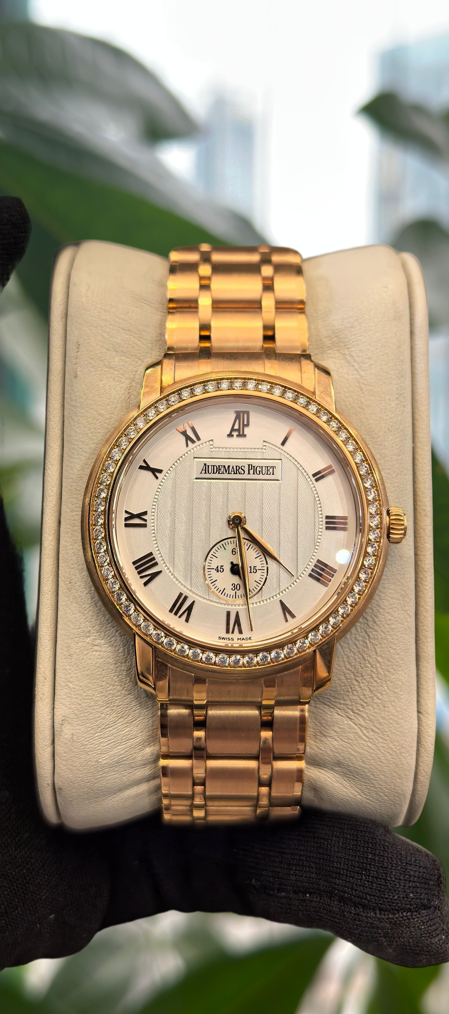 Audemars Piguet 15156OR.ZZ.1229OR.01 detail 1