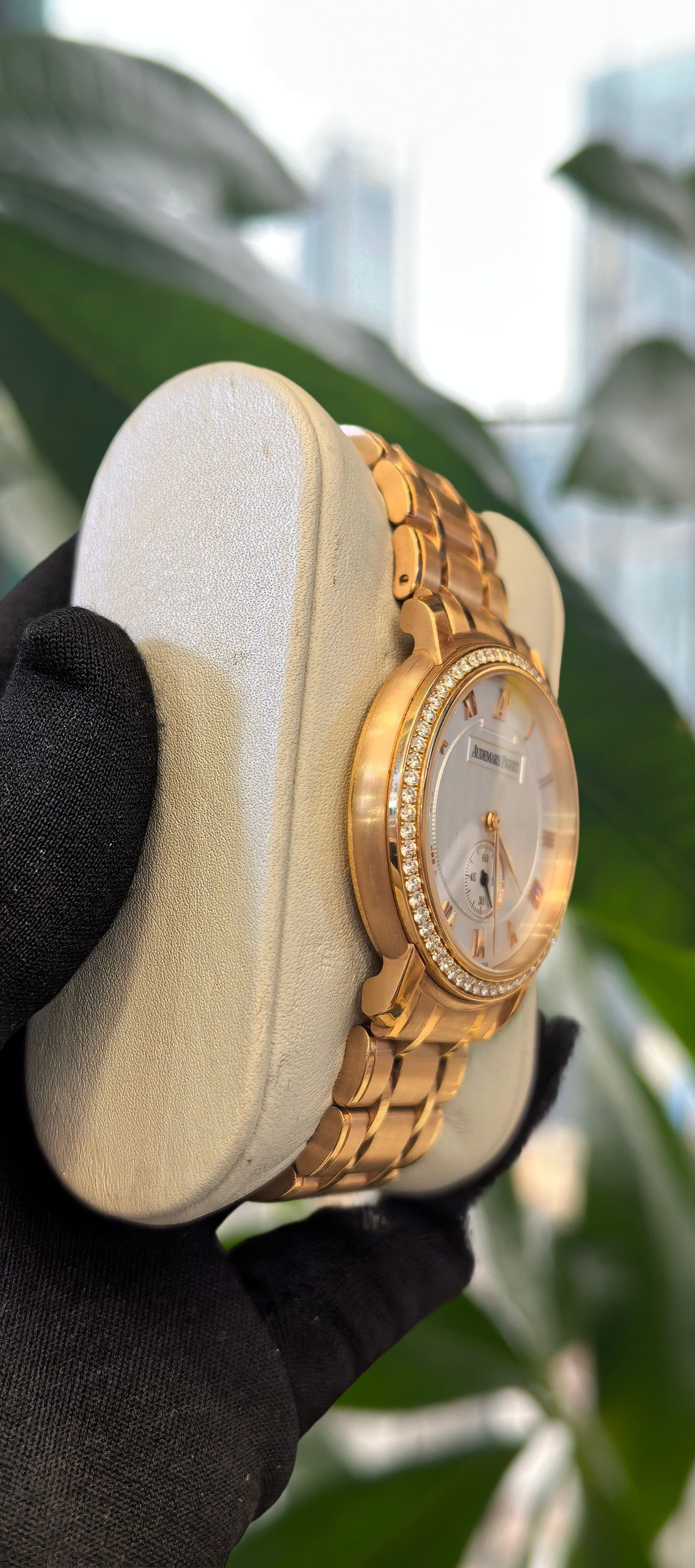 Audemars Piguet 15156OR.ZZ.1229OR.01 detail 2
