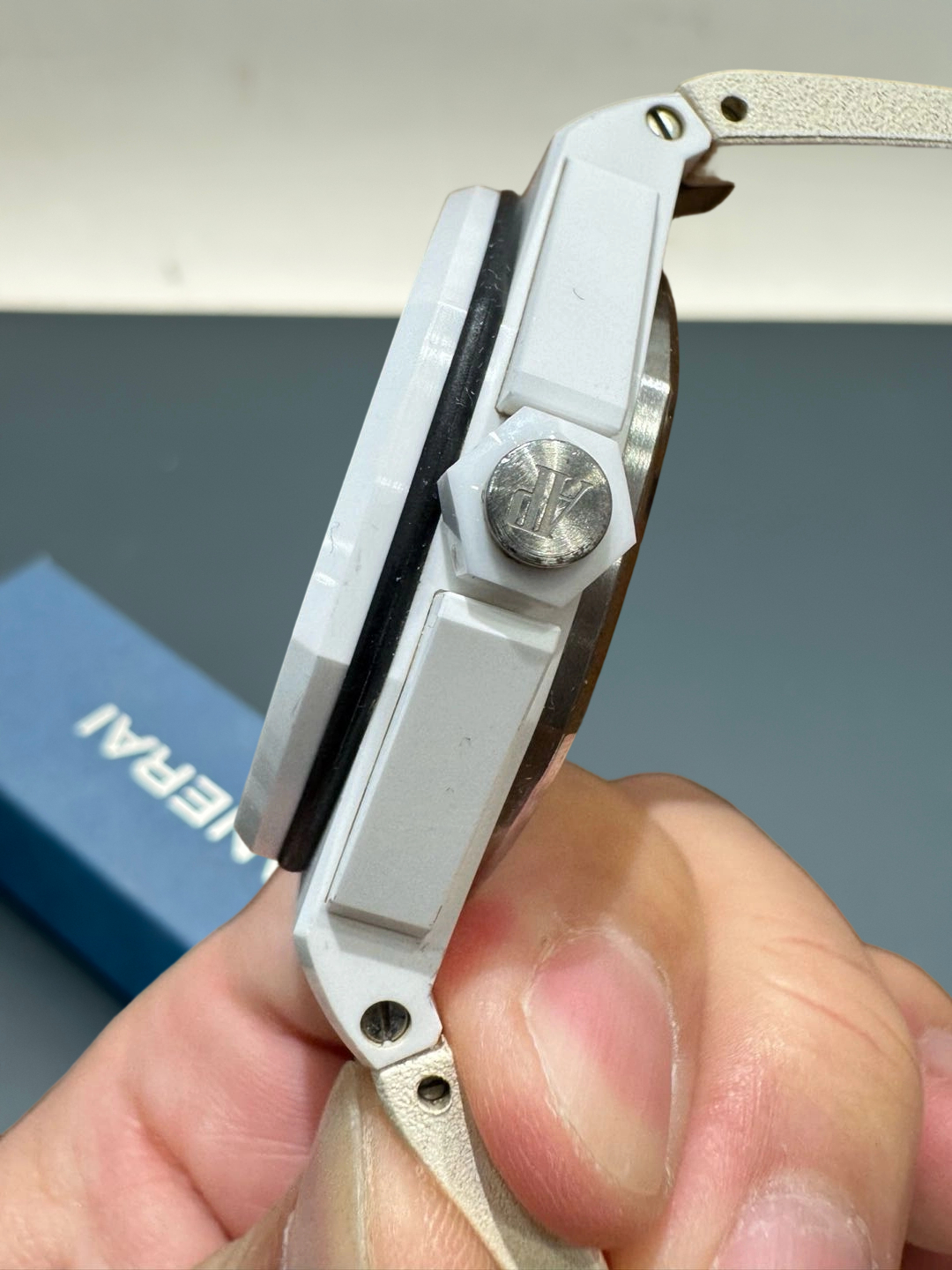 Audemars Piguet 15707CB.00.A010CA.01 detail 2