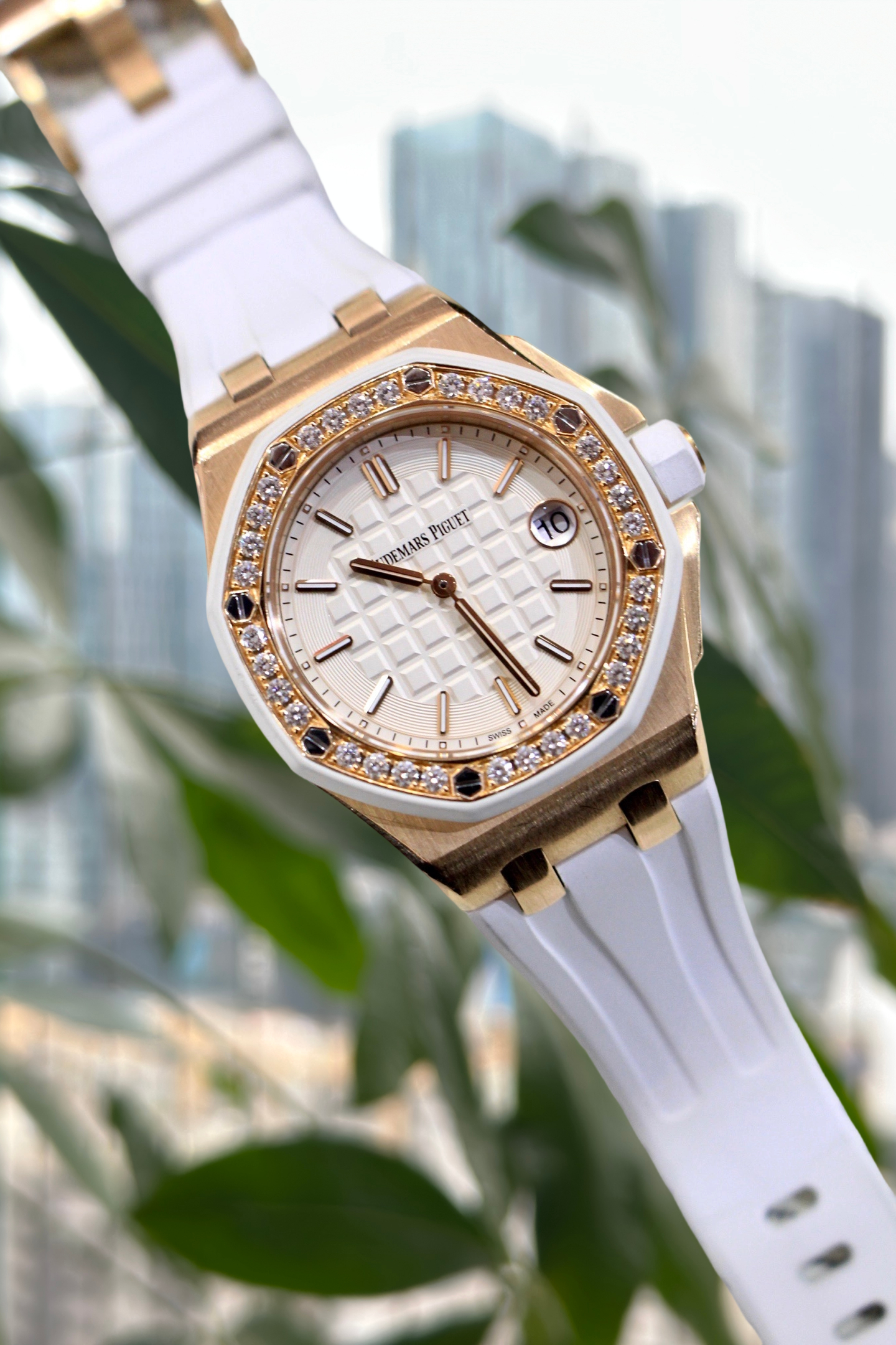 Audemars Piguet 67540OK.ZZ.A010CA.01