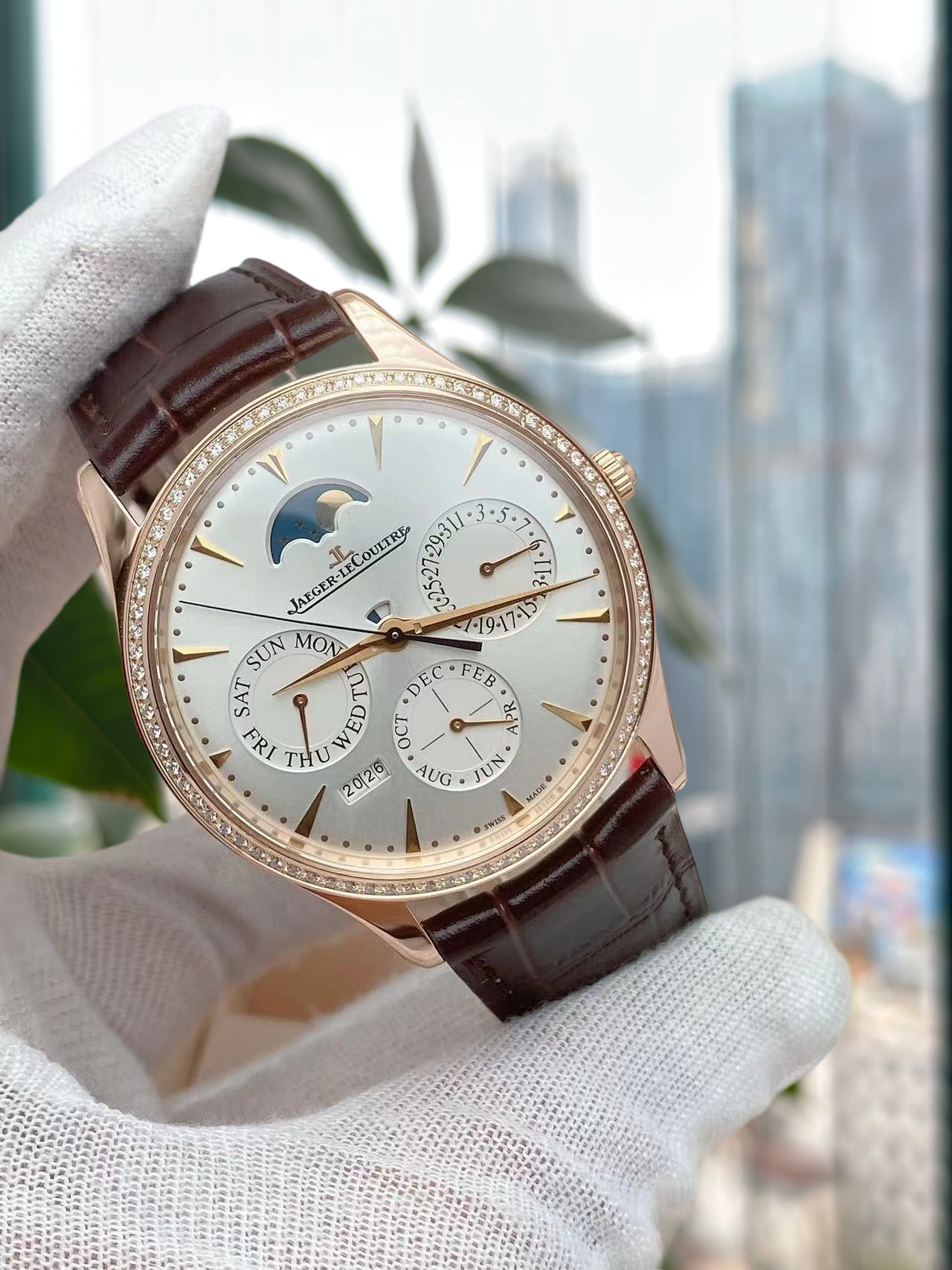 Jaeger-LeCoultre 1302501 detail 4