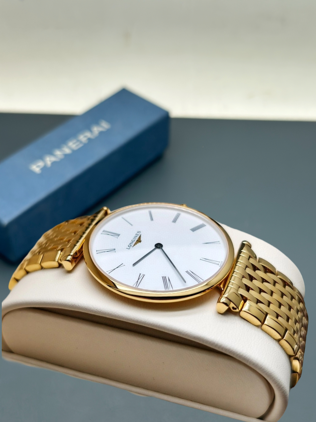 Longines L4.755.2.11.8 detail 2