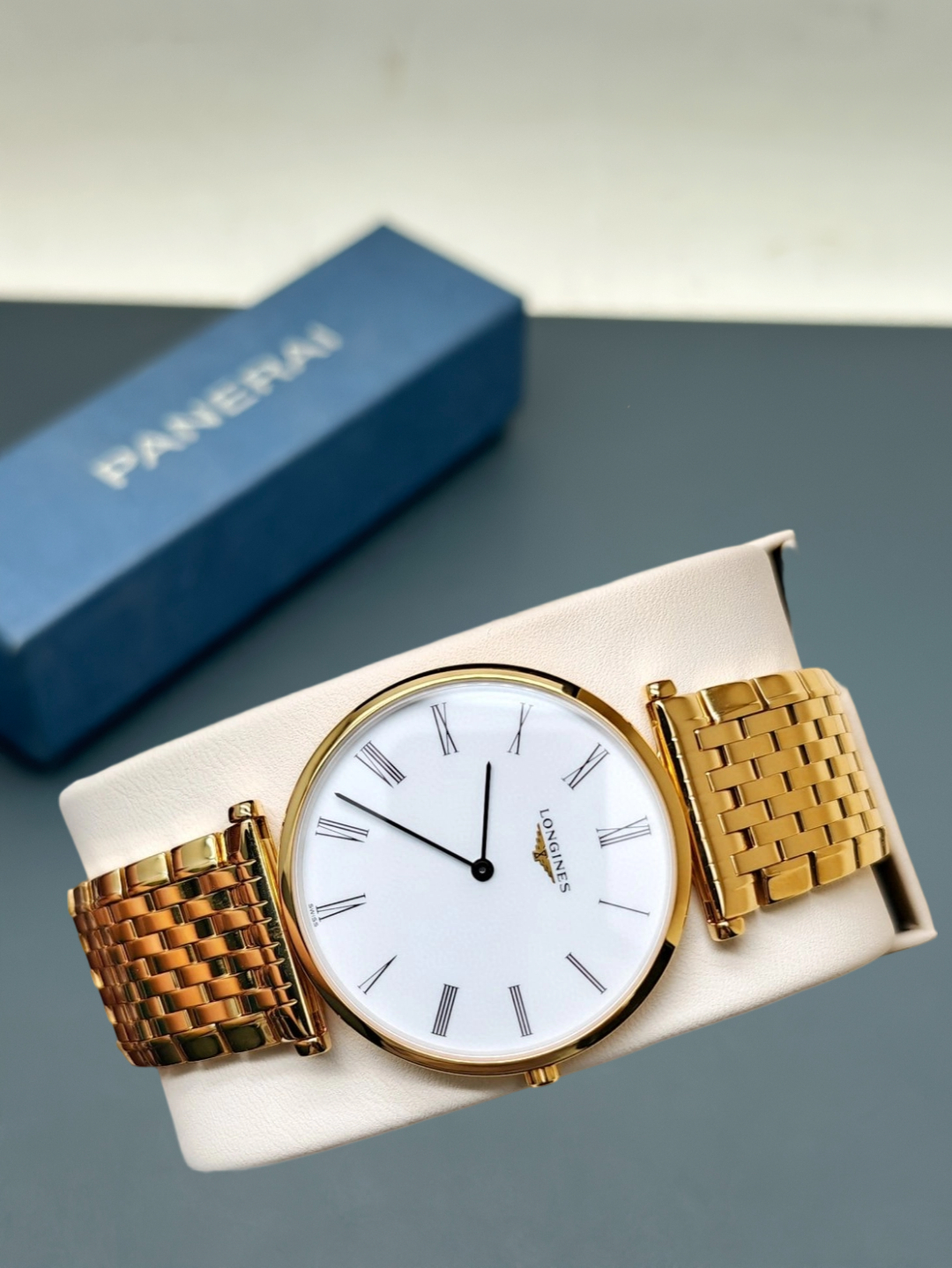 Longines L4.755.2.11.8 detail 3