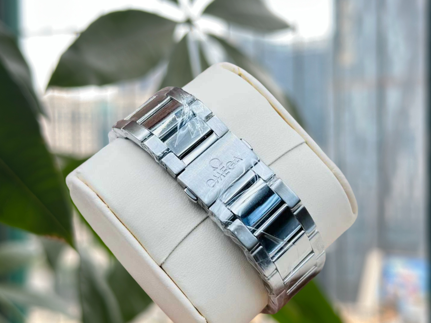 Omega 220.10.41.21.03.001 detail 5