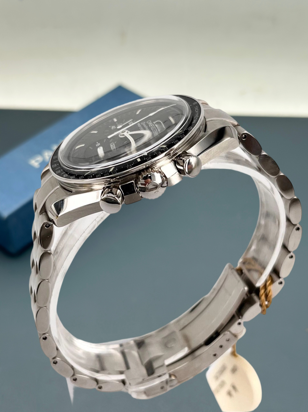 Omega 3572.50.00 detail 3