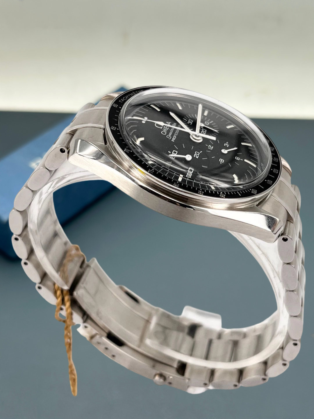 Omega 3572.50.00 detail 4