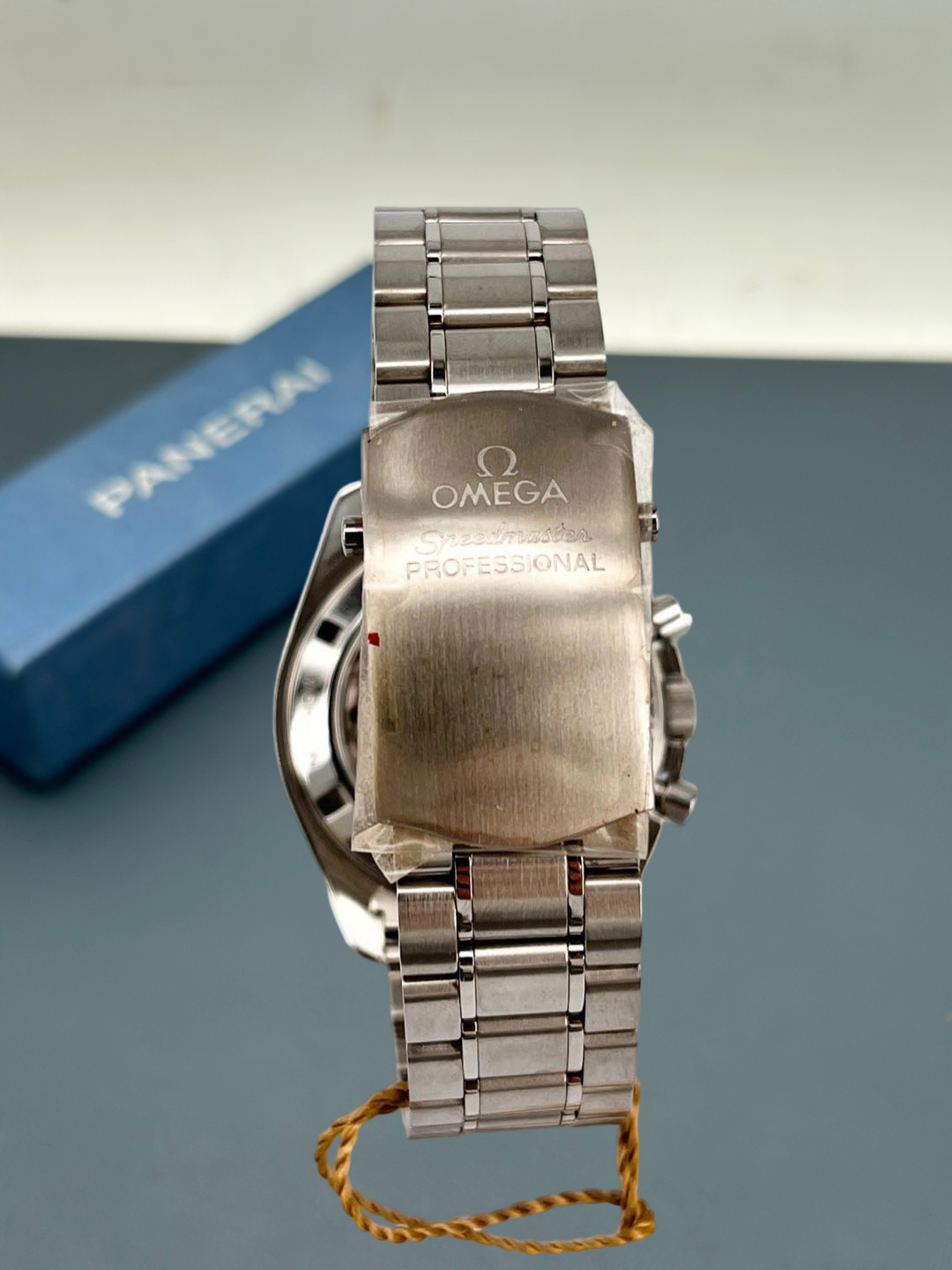 Omega 3572.50.00 detail 5