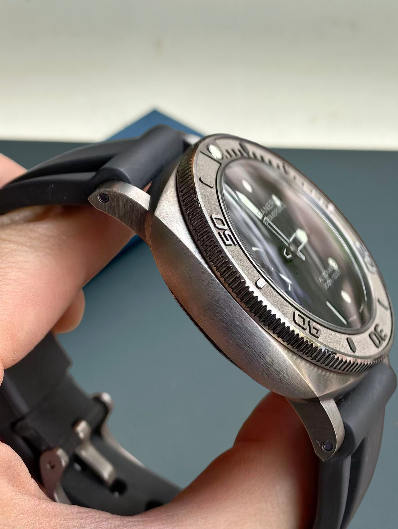 Panerai PAM00984 detail 2