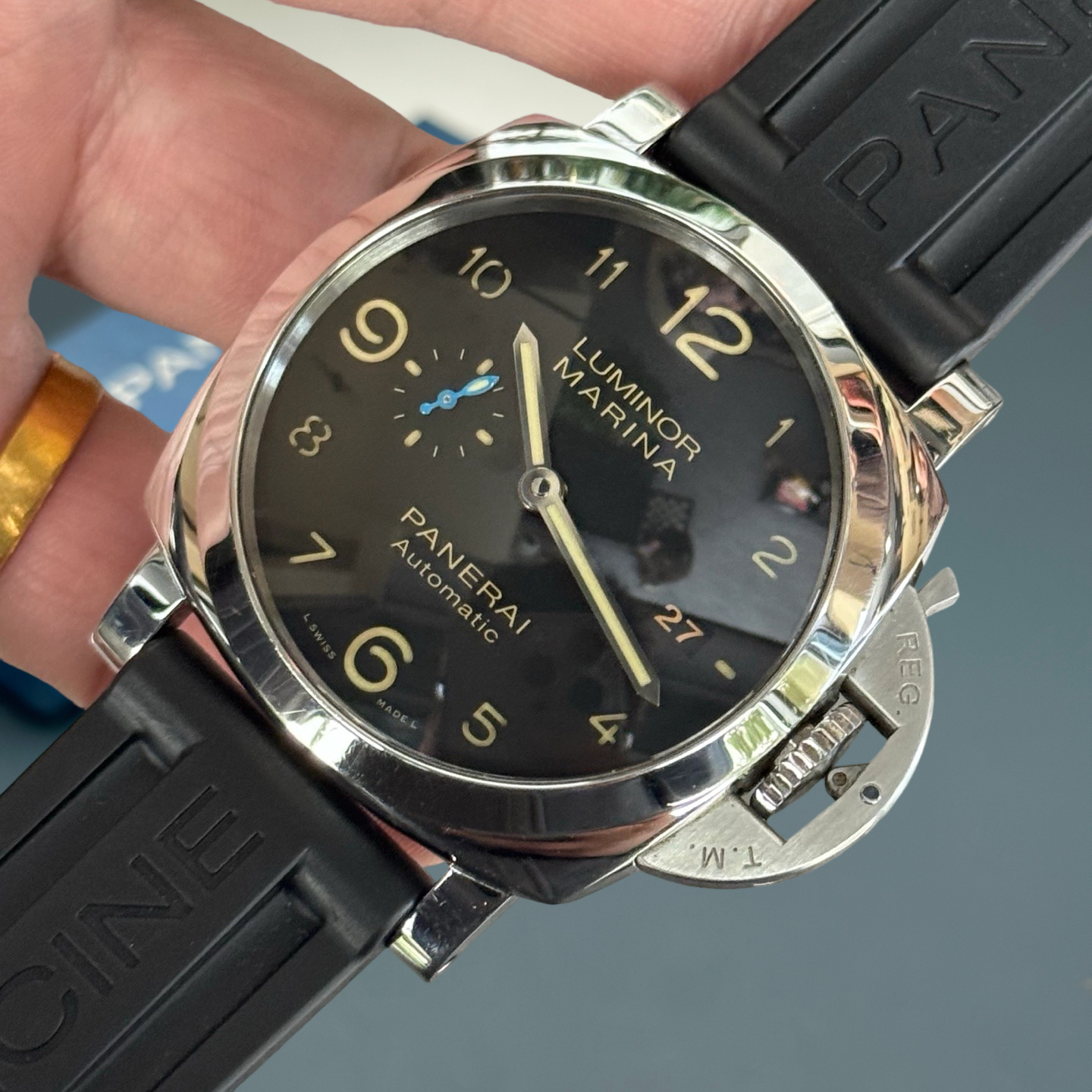 Panerai PAM01359 detail 3