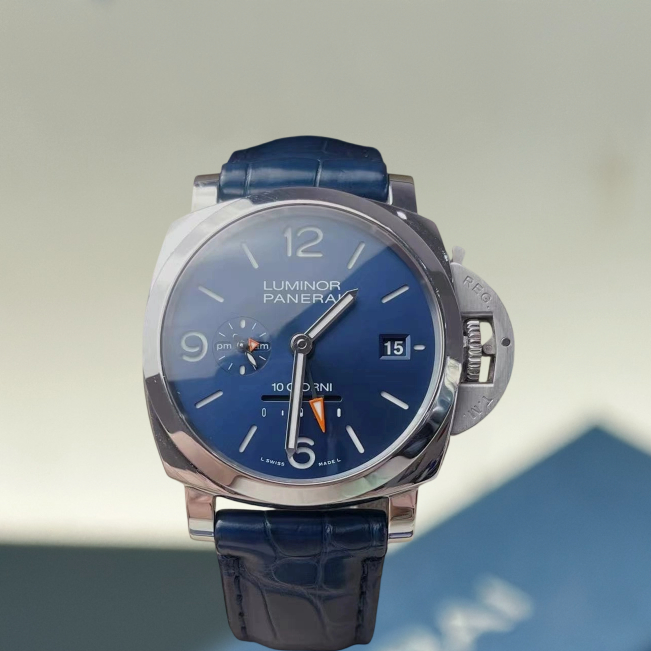 Panerai PAM01482 detail 1