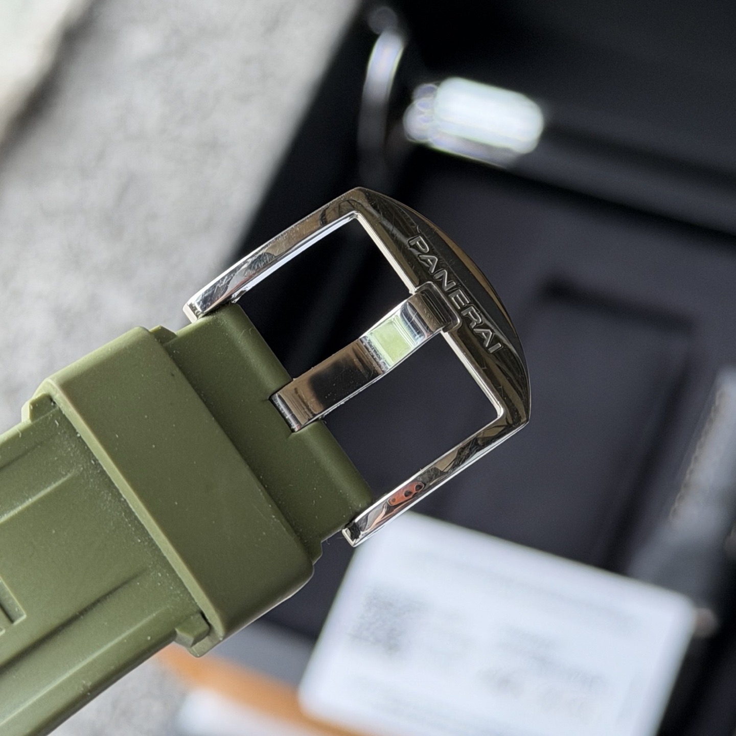 Panerai PAM00627 detail 2