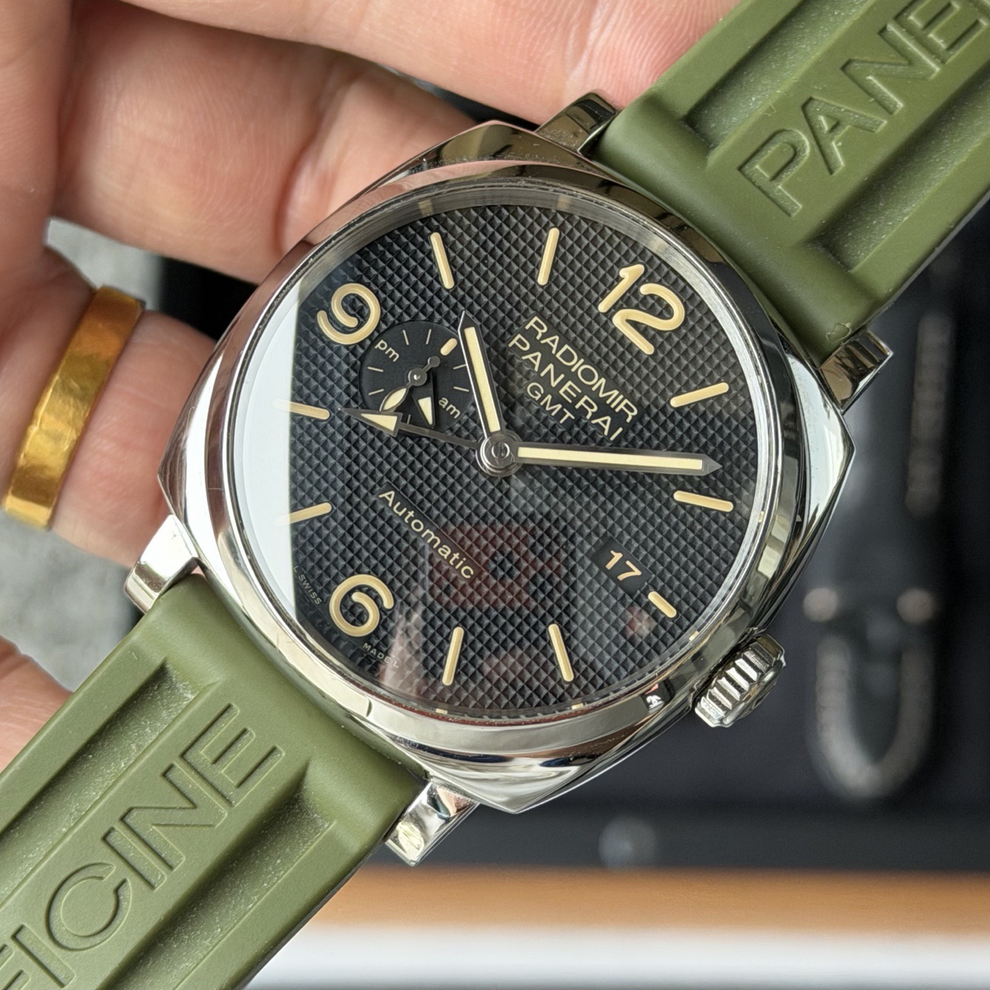 Panerai PAM00627 detail 5