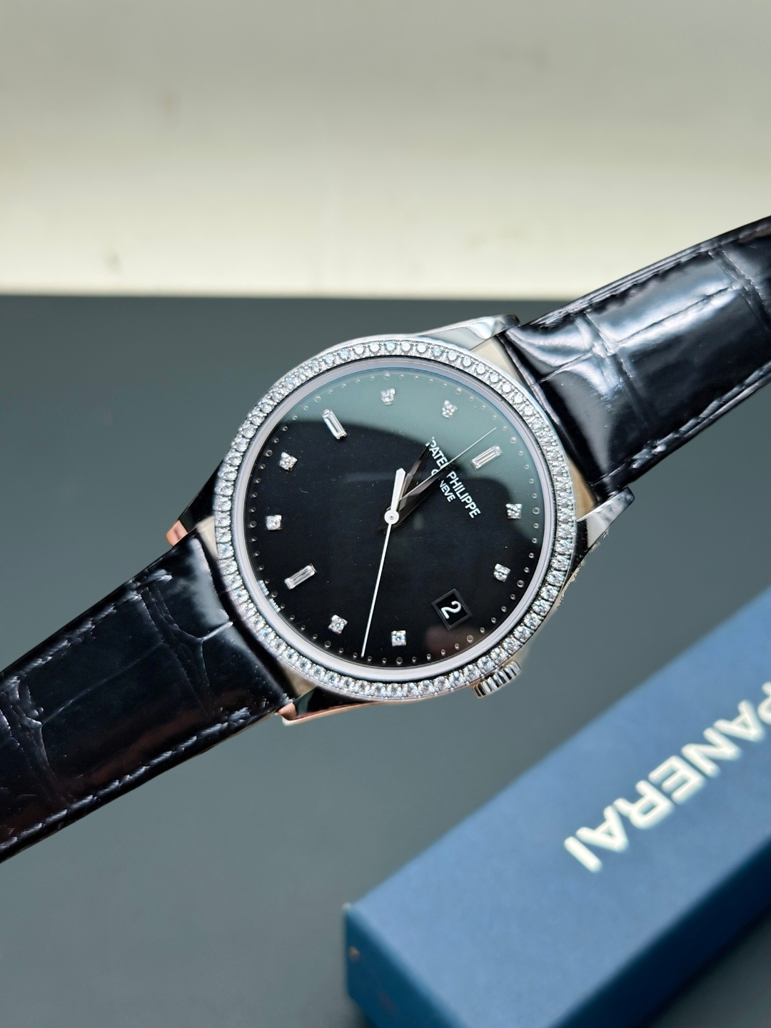 Patek Philippe 5297G-001 detail 1