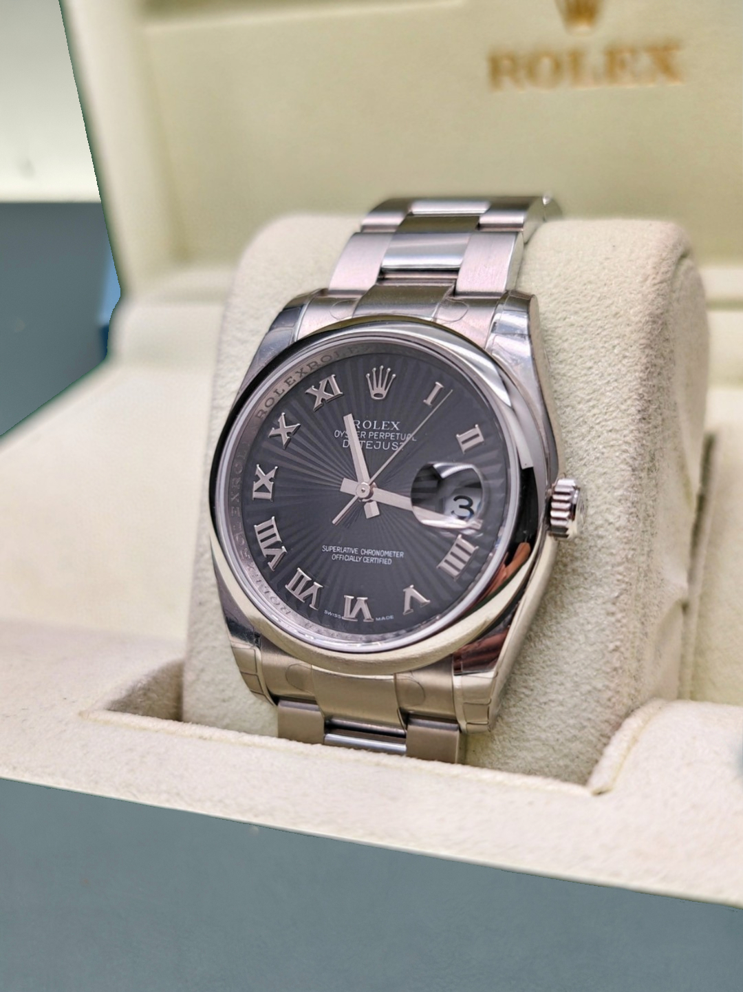 Rolex 116200 detail 1