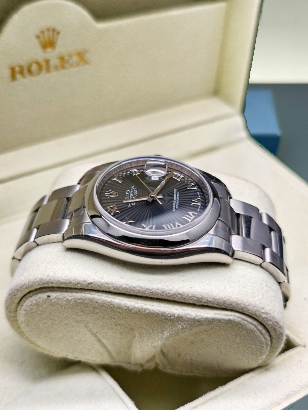 Rolex 116200 detail 3