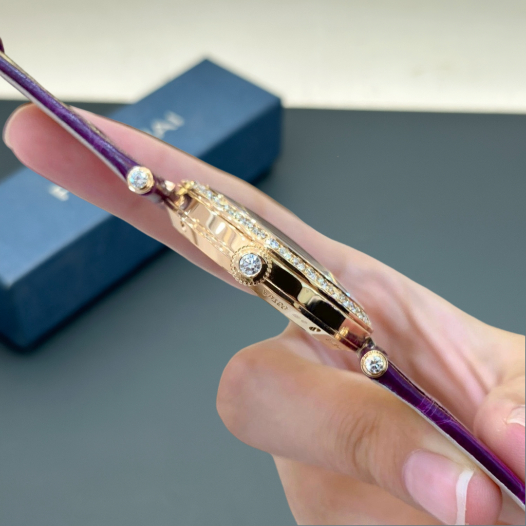 Van Cleef & Arpels VCARO4KB00 detail 5