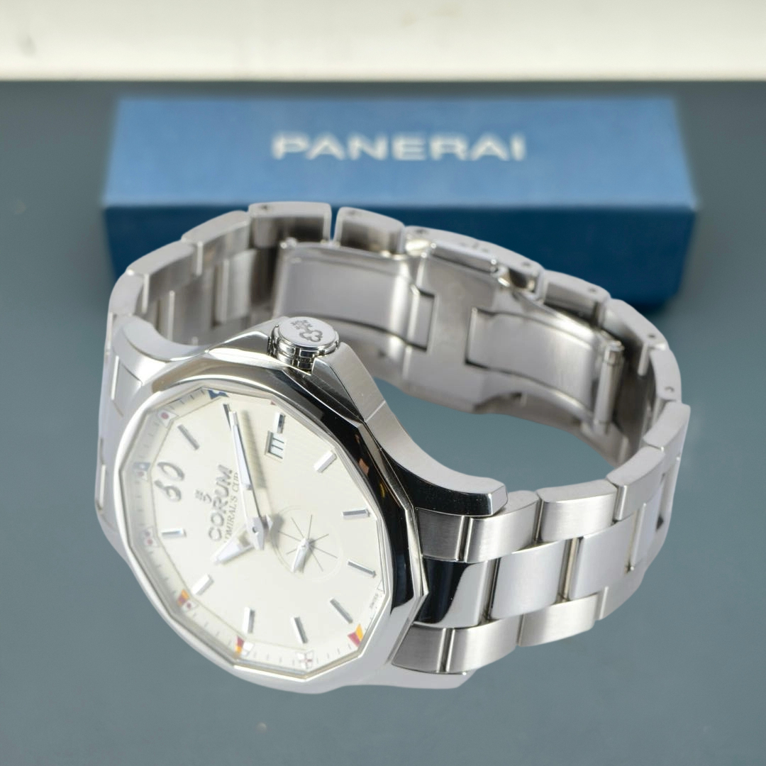 Corum A395 / 02623 detail 4