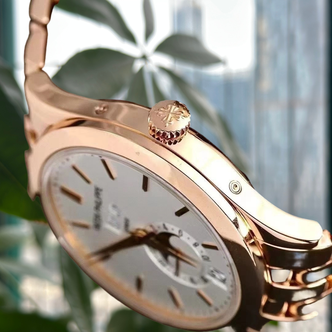 Patek Philippe 5396 / 1R-010 detail 2