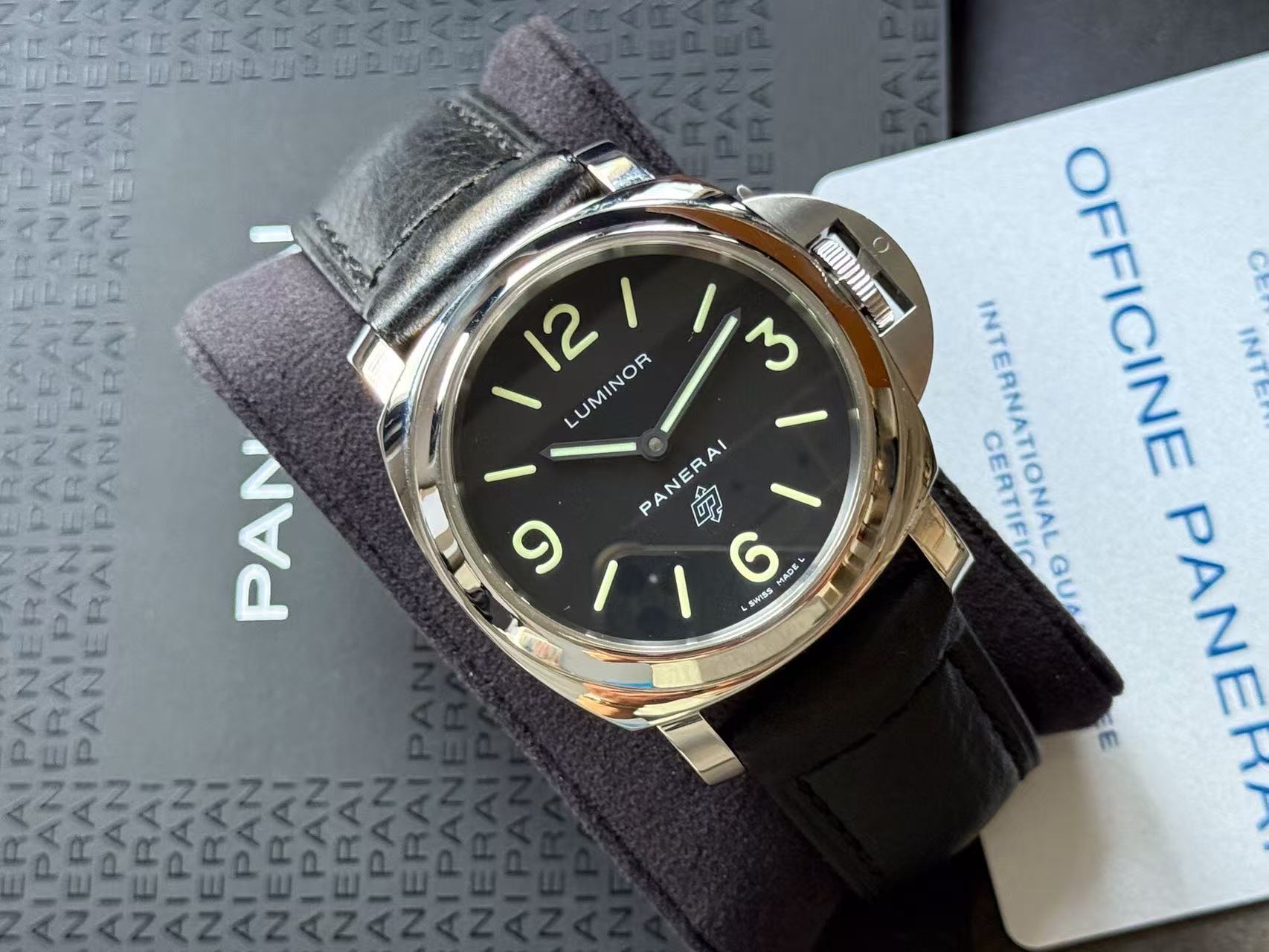 Panerai PAM01000