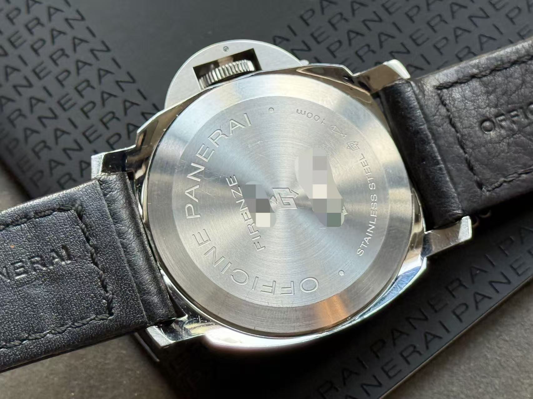 Panerai PAM01000 detail 5