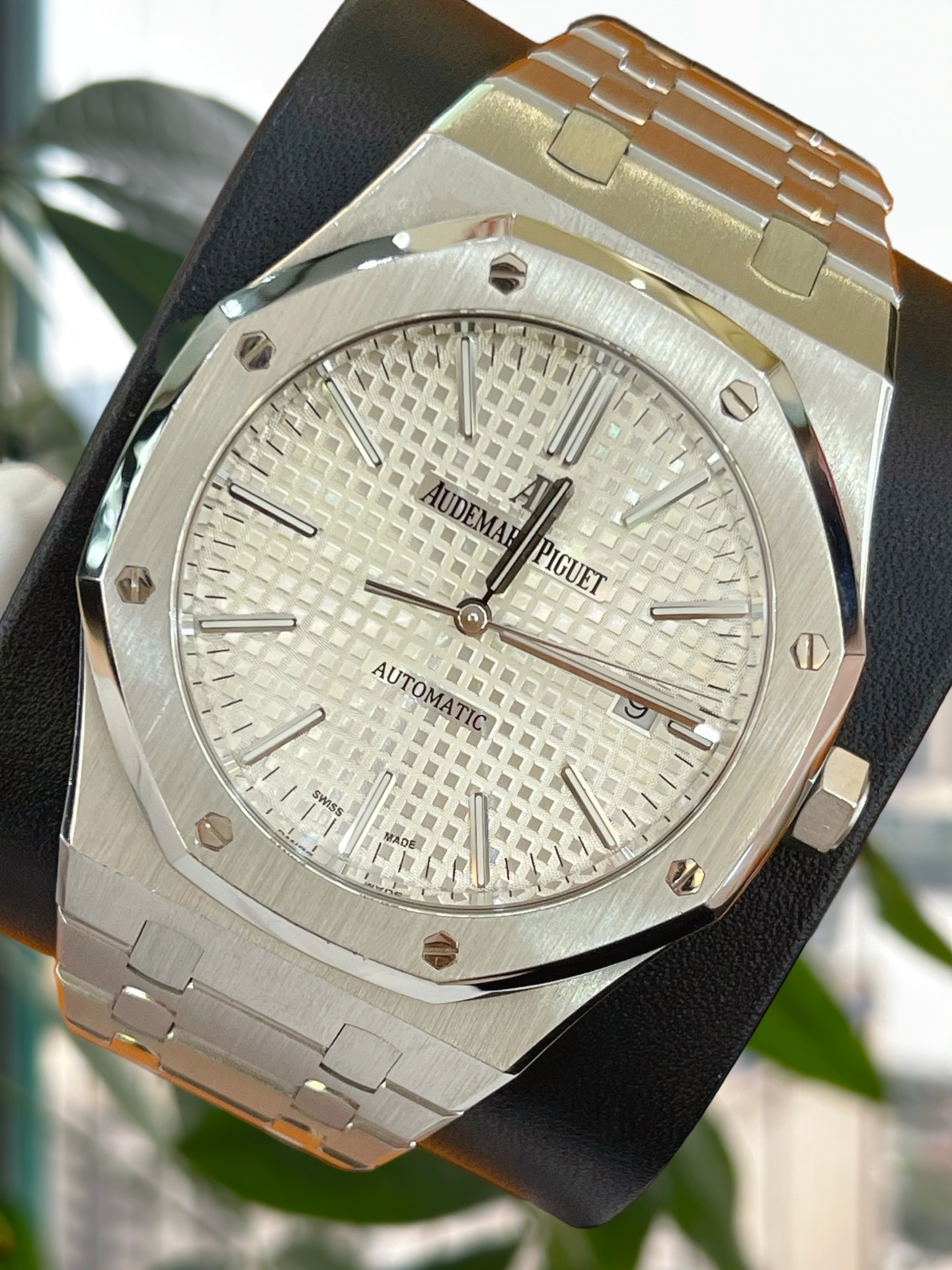 Audemars Piguet 15400ST.OO.1220ST.02 detail 2