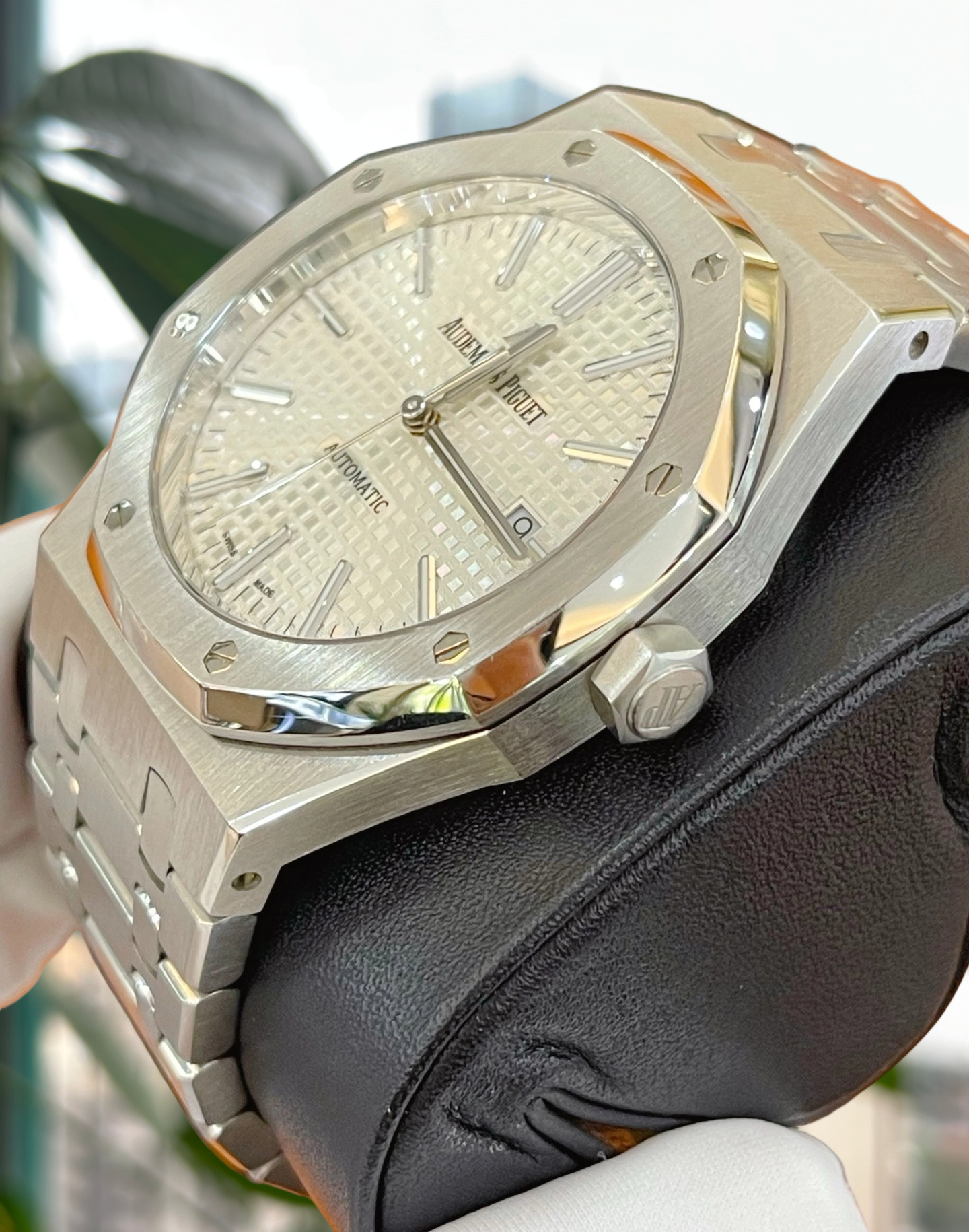 Audemars Piguet 15400ST.OO.1220ST.02 detail 3
