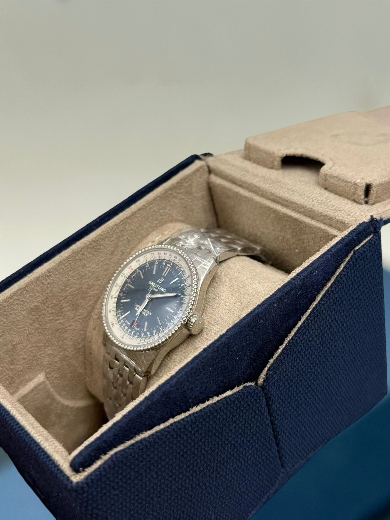 Breitling A17325211C1A1 detail 3