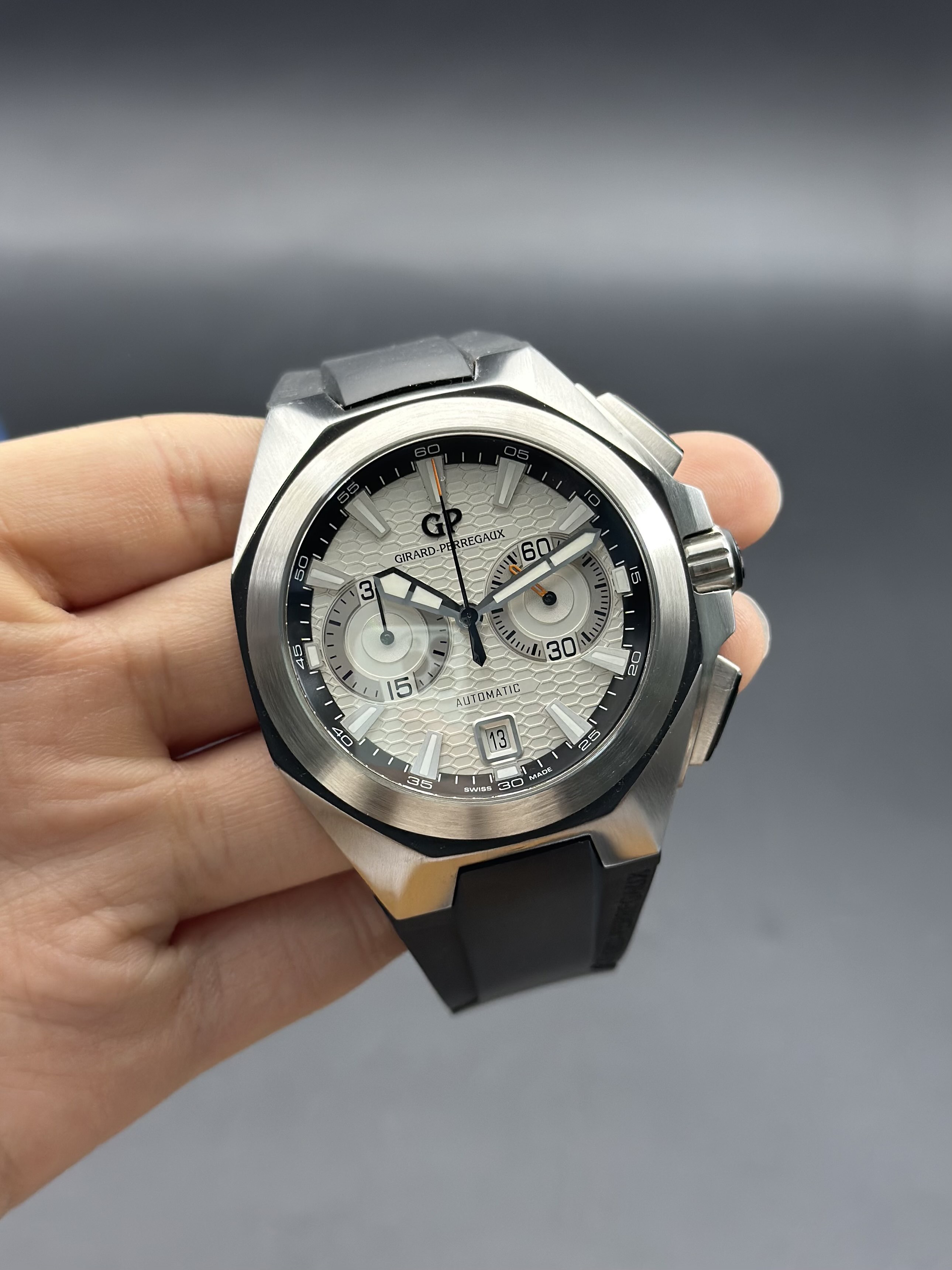 Girard Perregaux 49970-11-131-HDBA detail 1