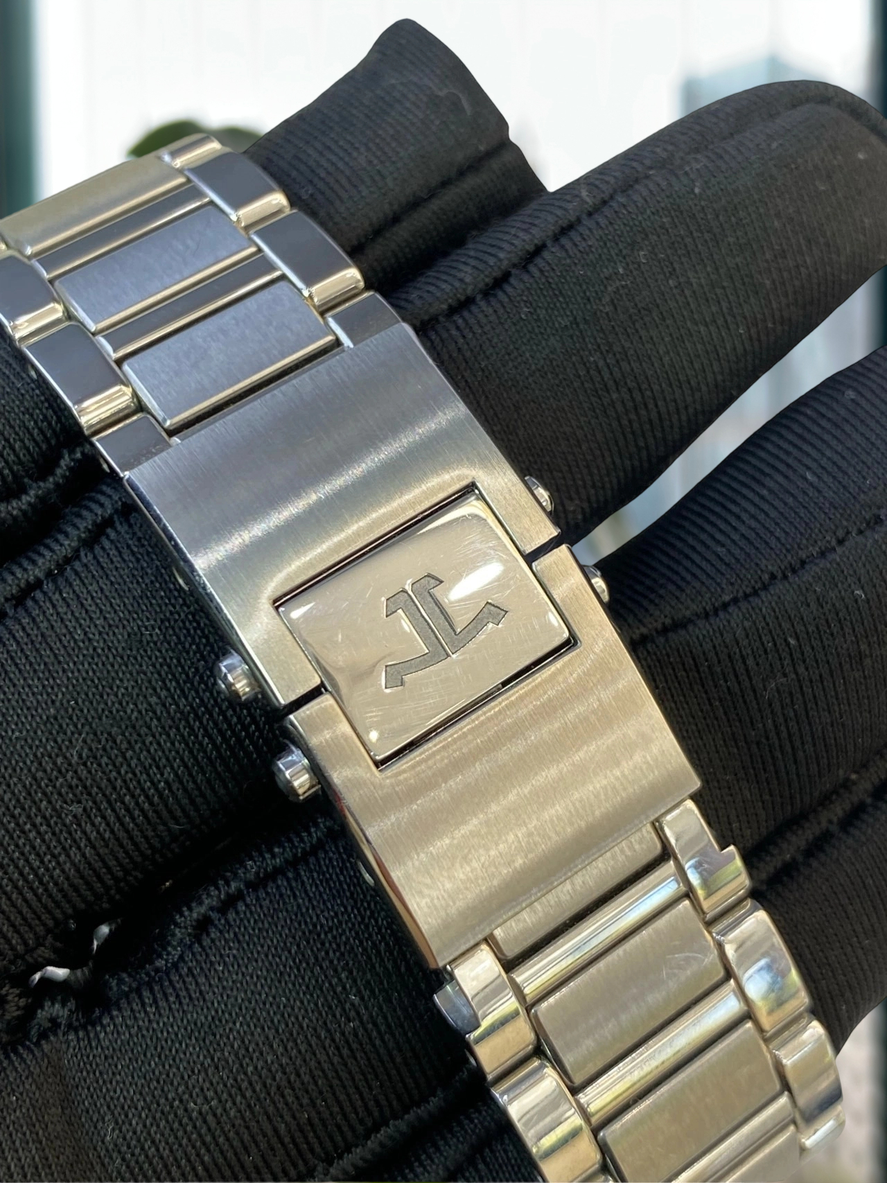 Jaeger-LeCoultre 903818J detail 2