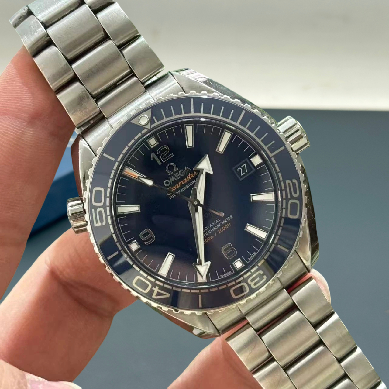 Omega 215.30.44.21.03.001 detail 4