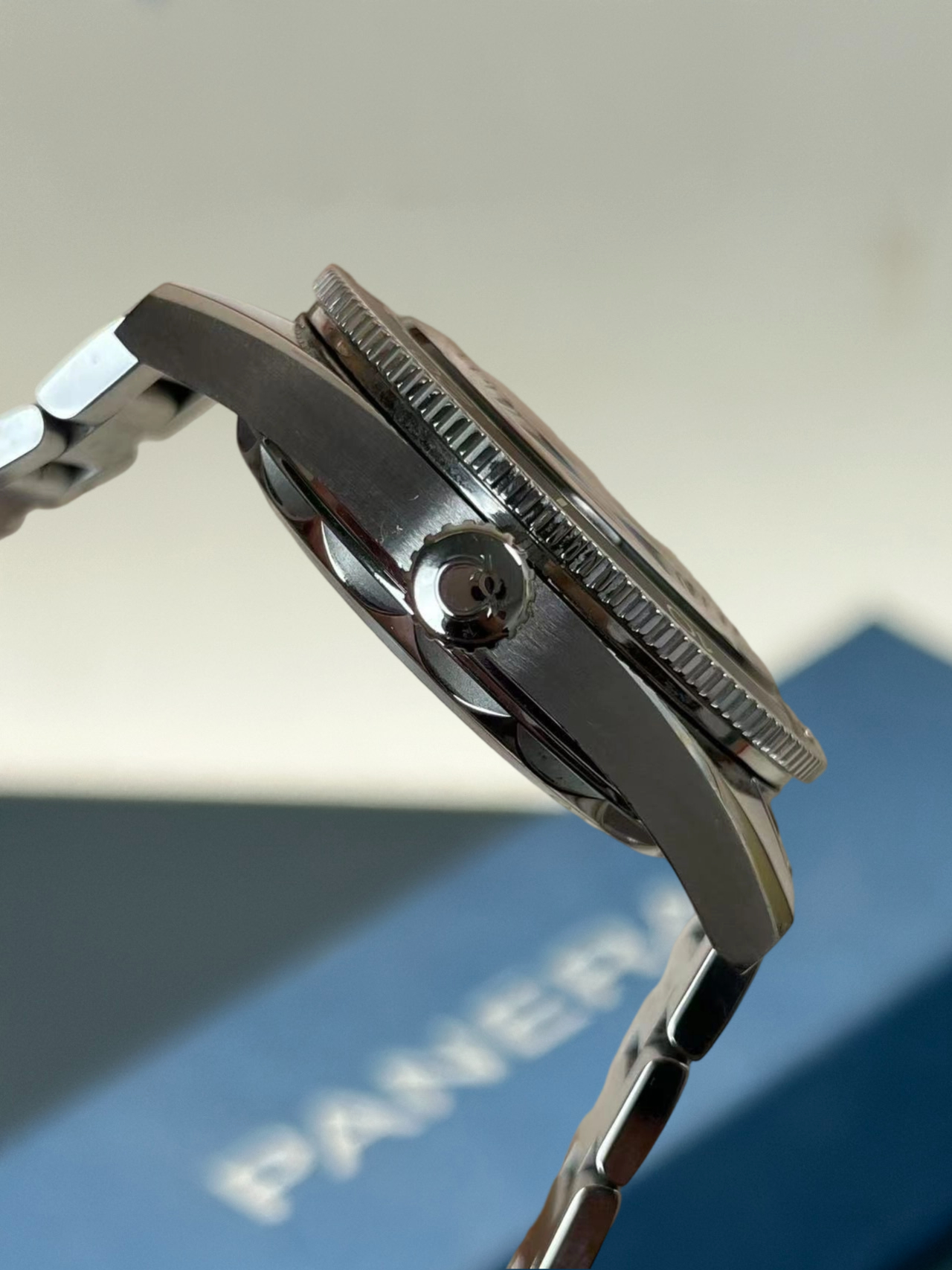 Omega 234.30.41.21.01.001 detail 3