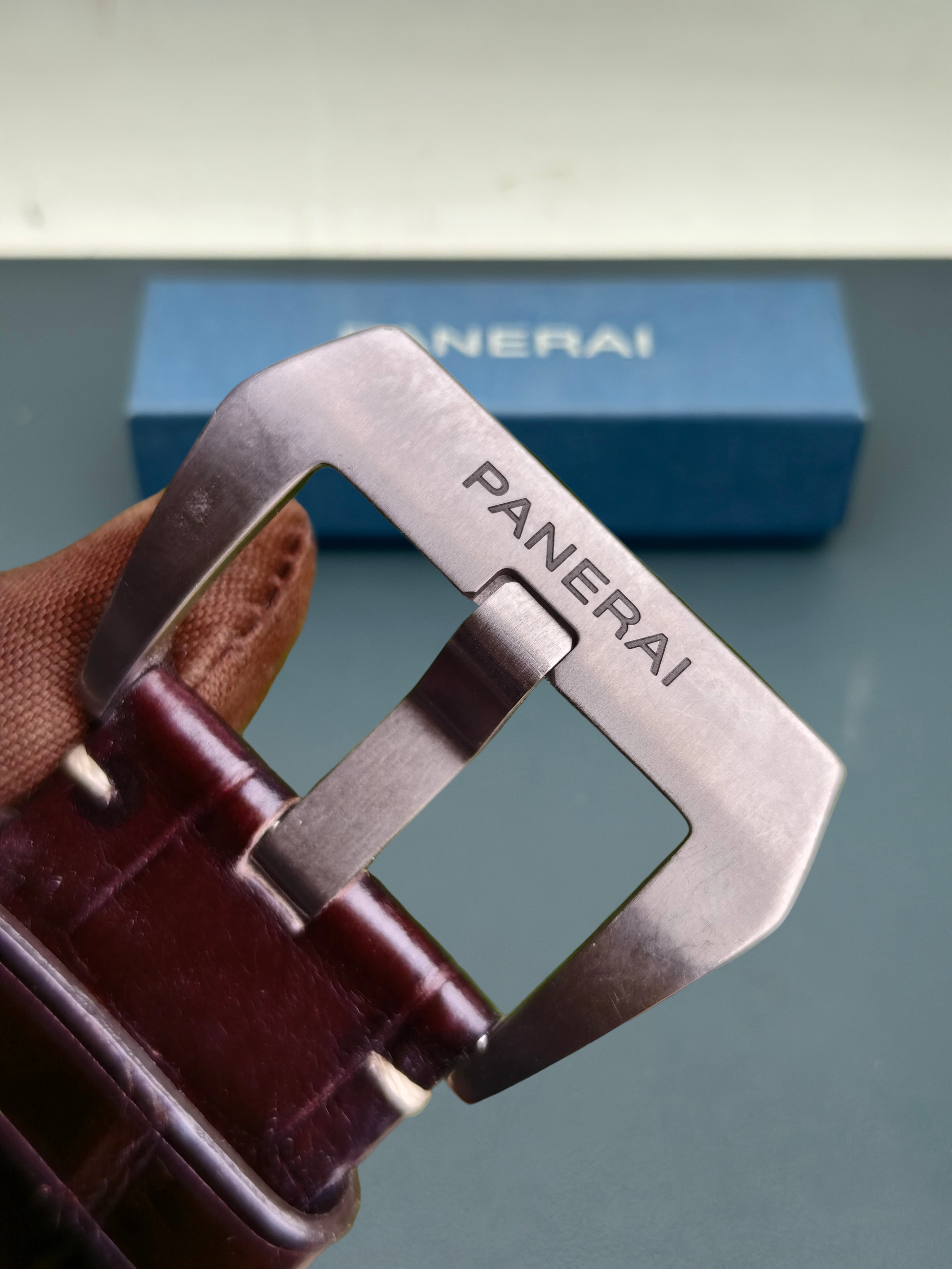 Panerai PAM00562 detail 3