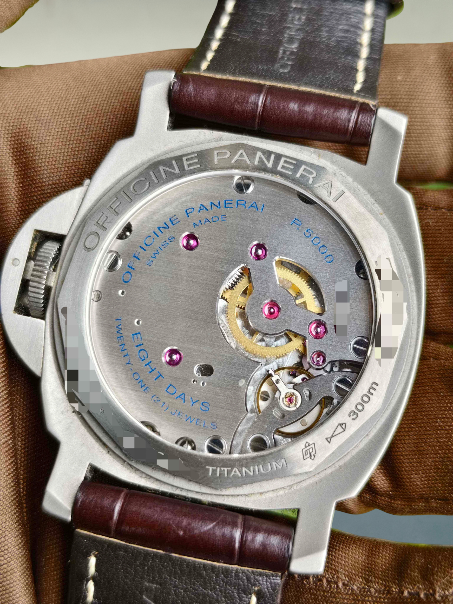 Panerai PAM00562 detail 4