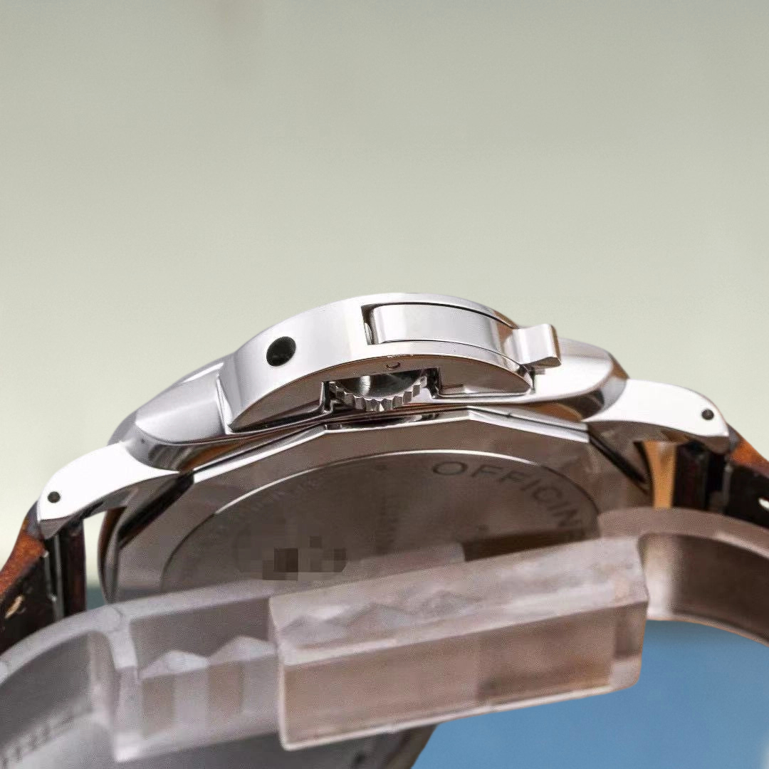 Panerai PAM00904 detail 2