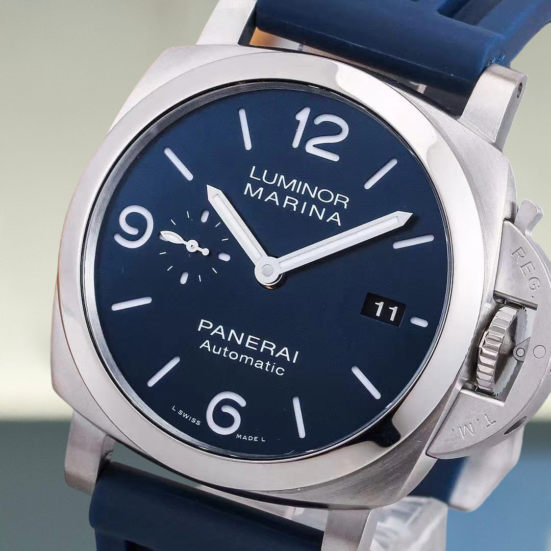 Panerai PAM01313 detail 1