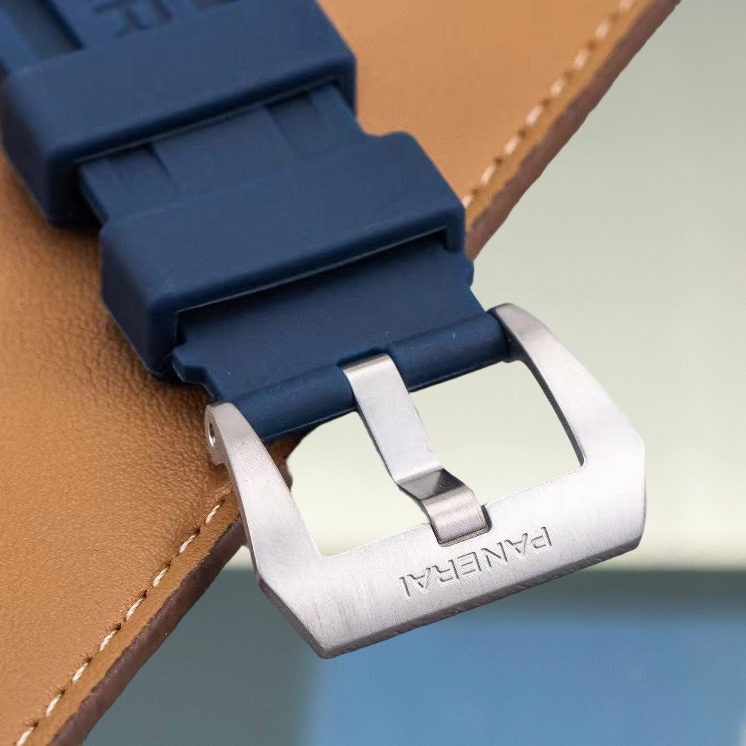 Panerai PAM01313 detail 5