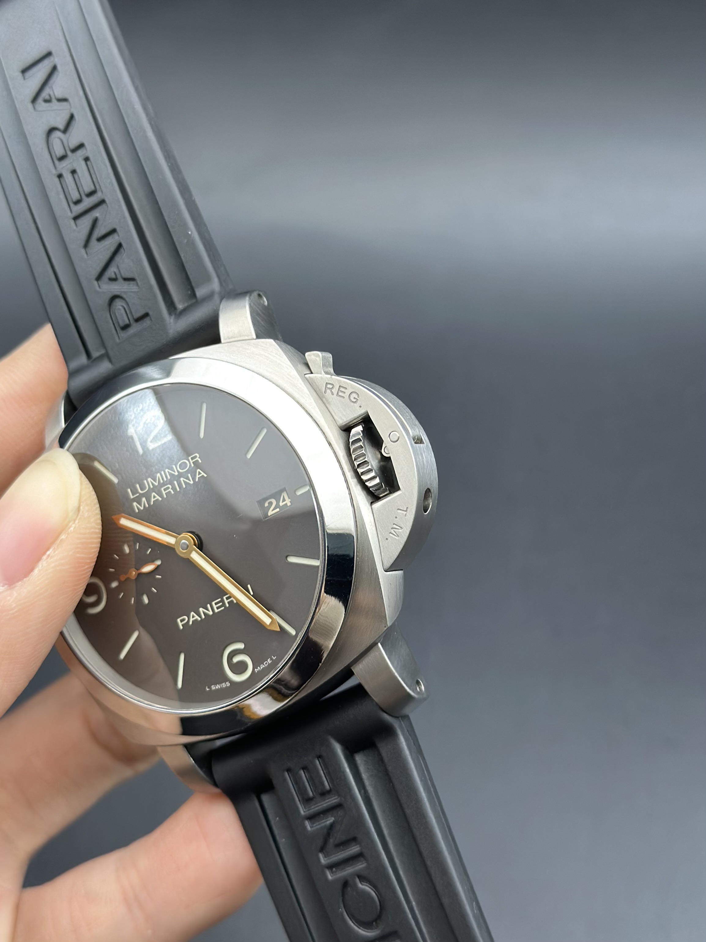 Panerai PAM00351 detail 4