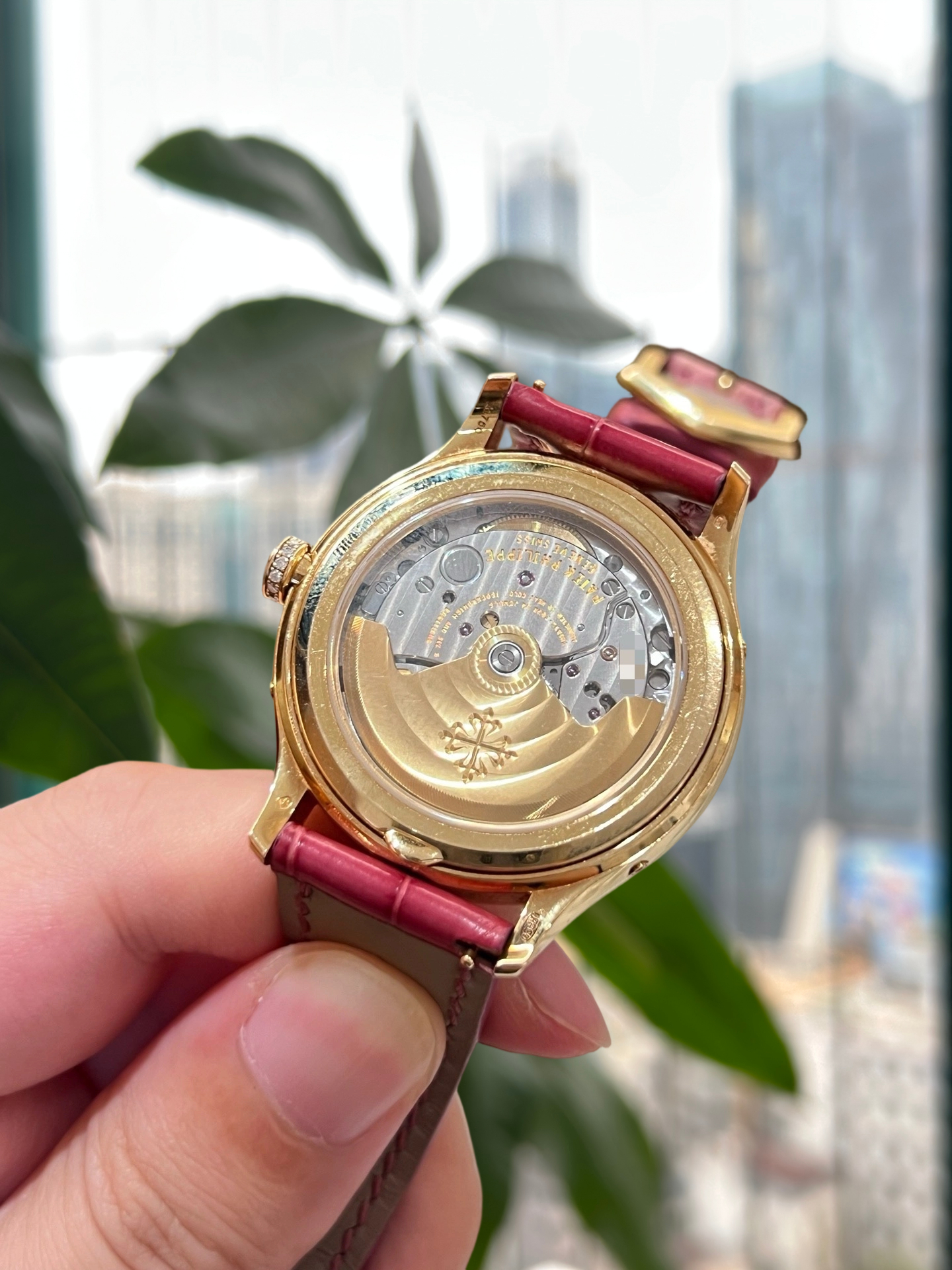Patek Philippe 4947R detail 3