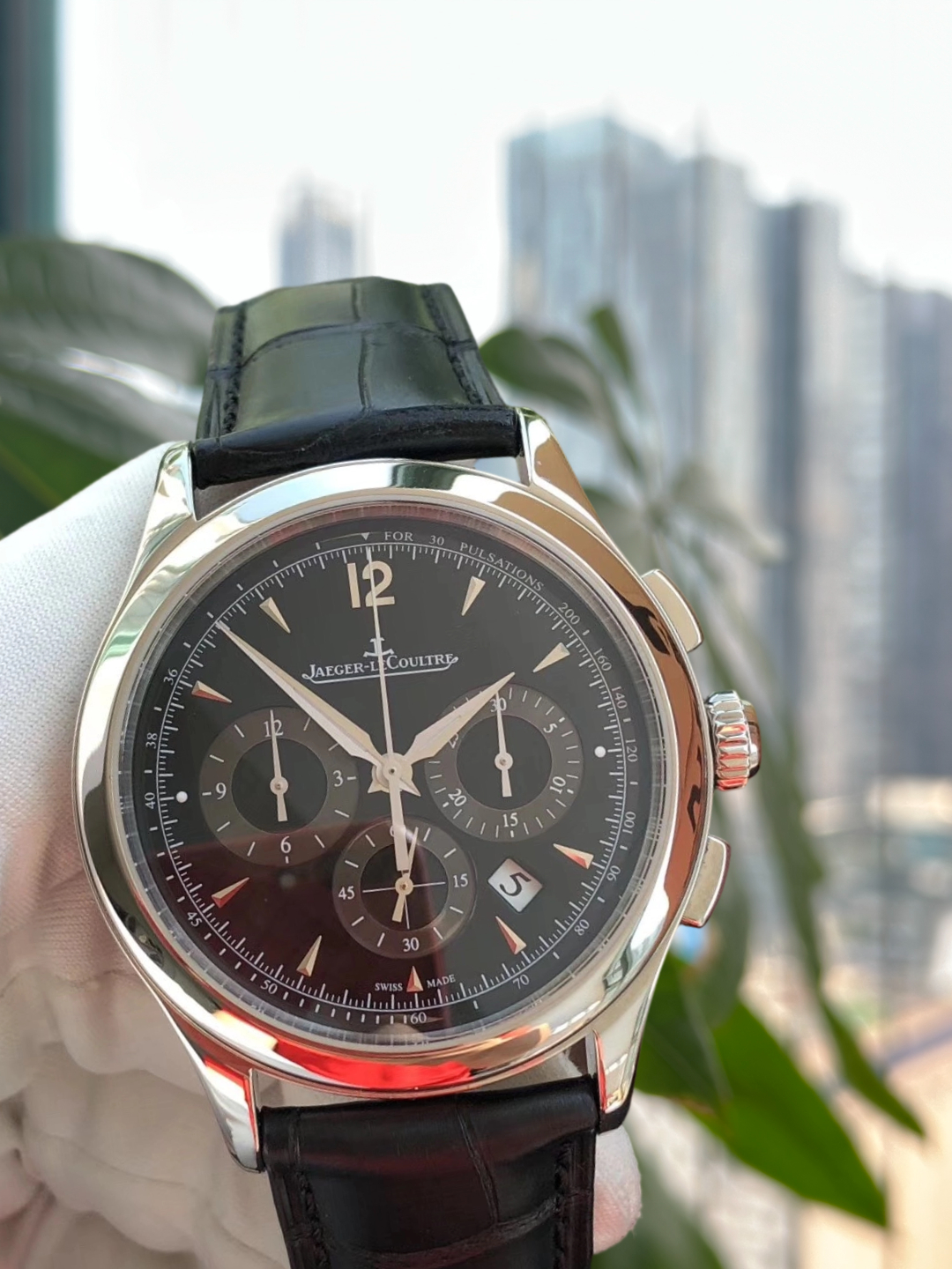 Jaeger-LeCoultre 153847N detail 2