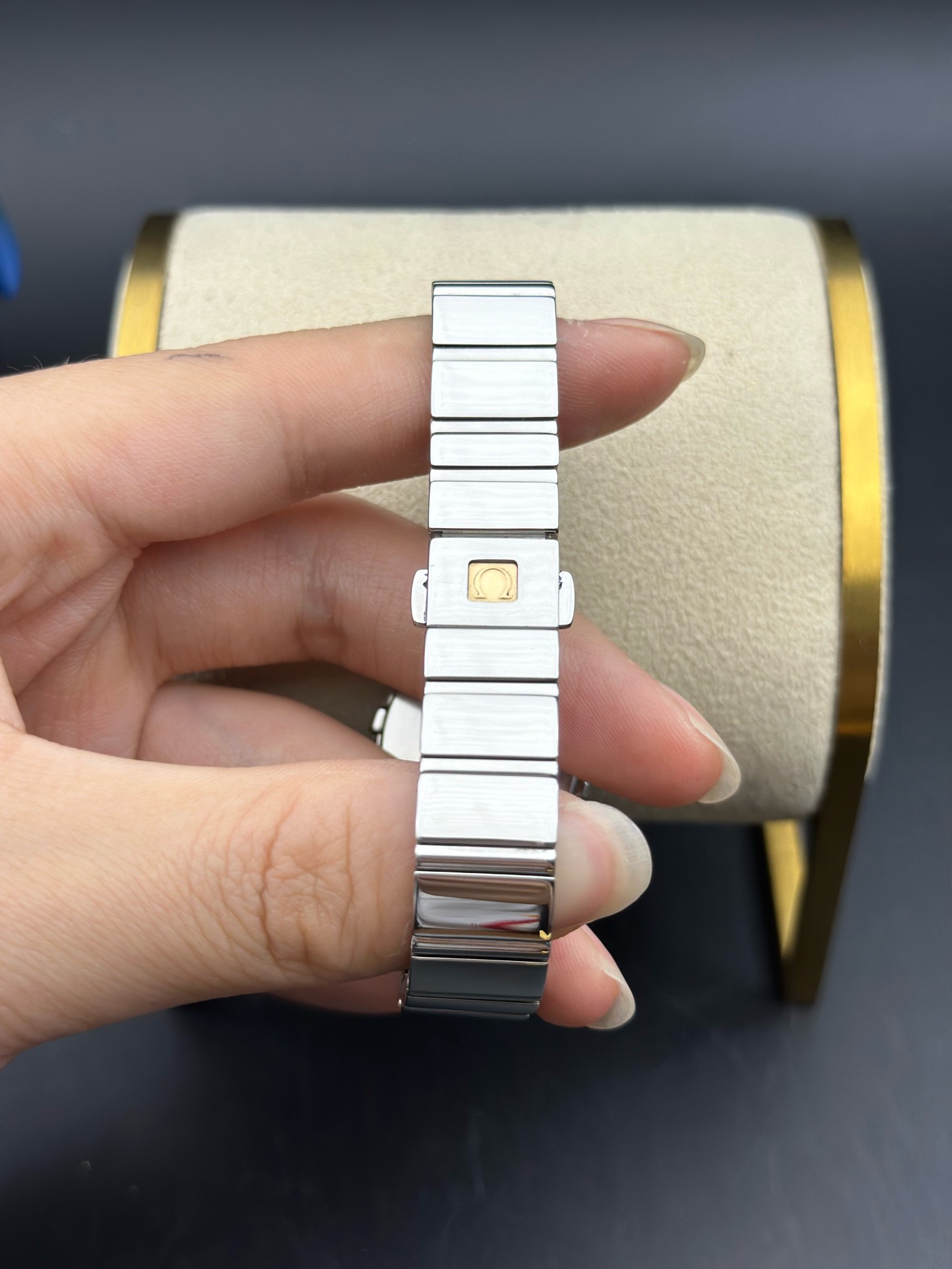 Omega 123.15.24.60.55.003 detail 5