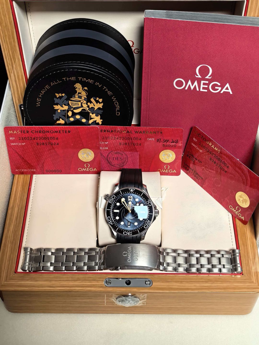 Omega 210.22.42.20.01.004